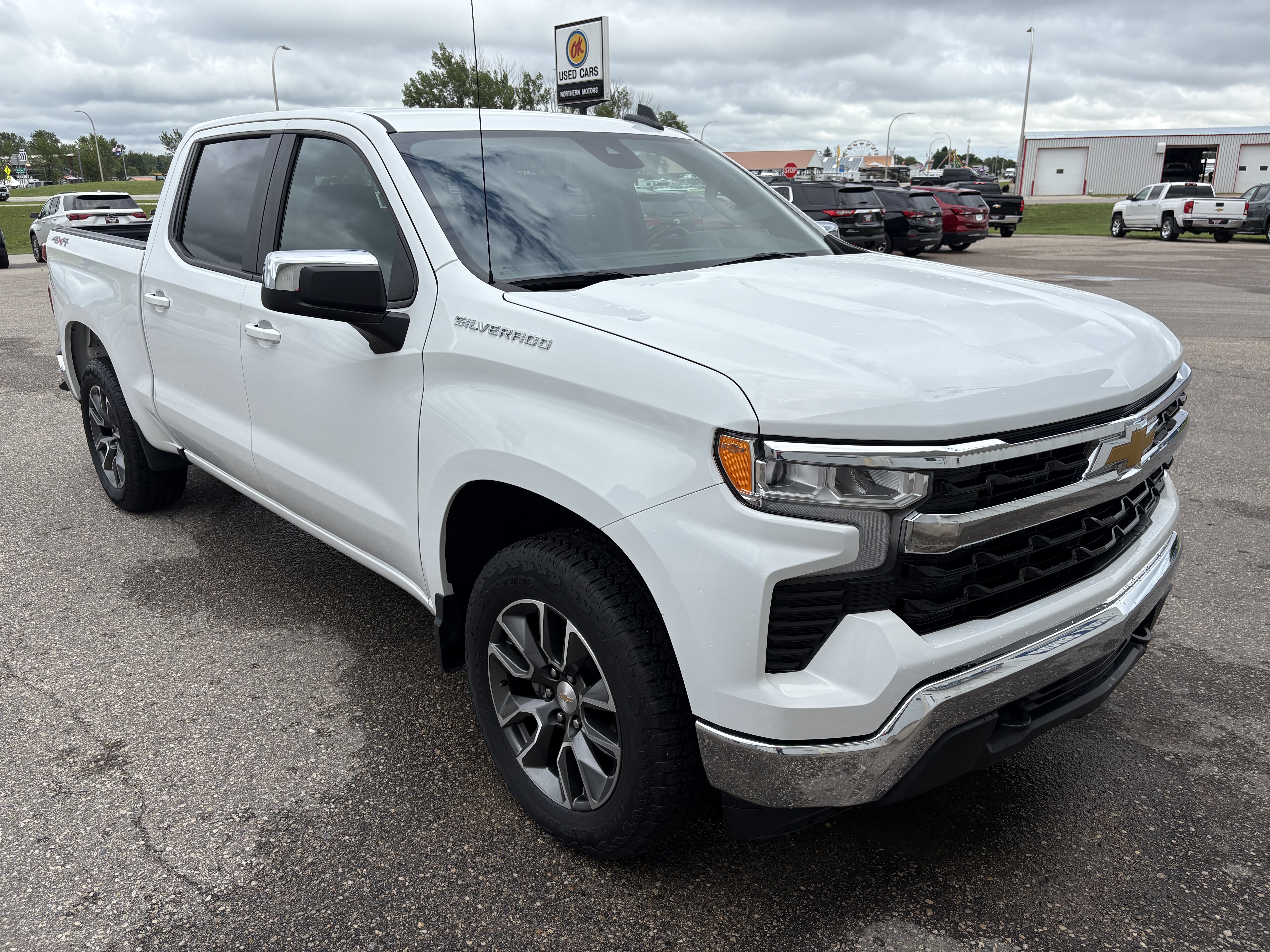 2023 Chevrolet Silverado 1500 LT's photo