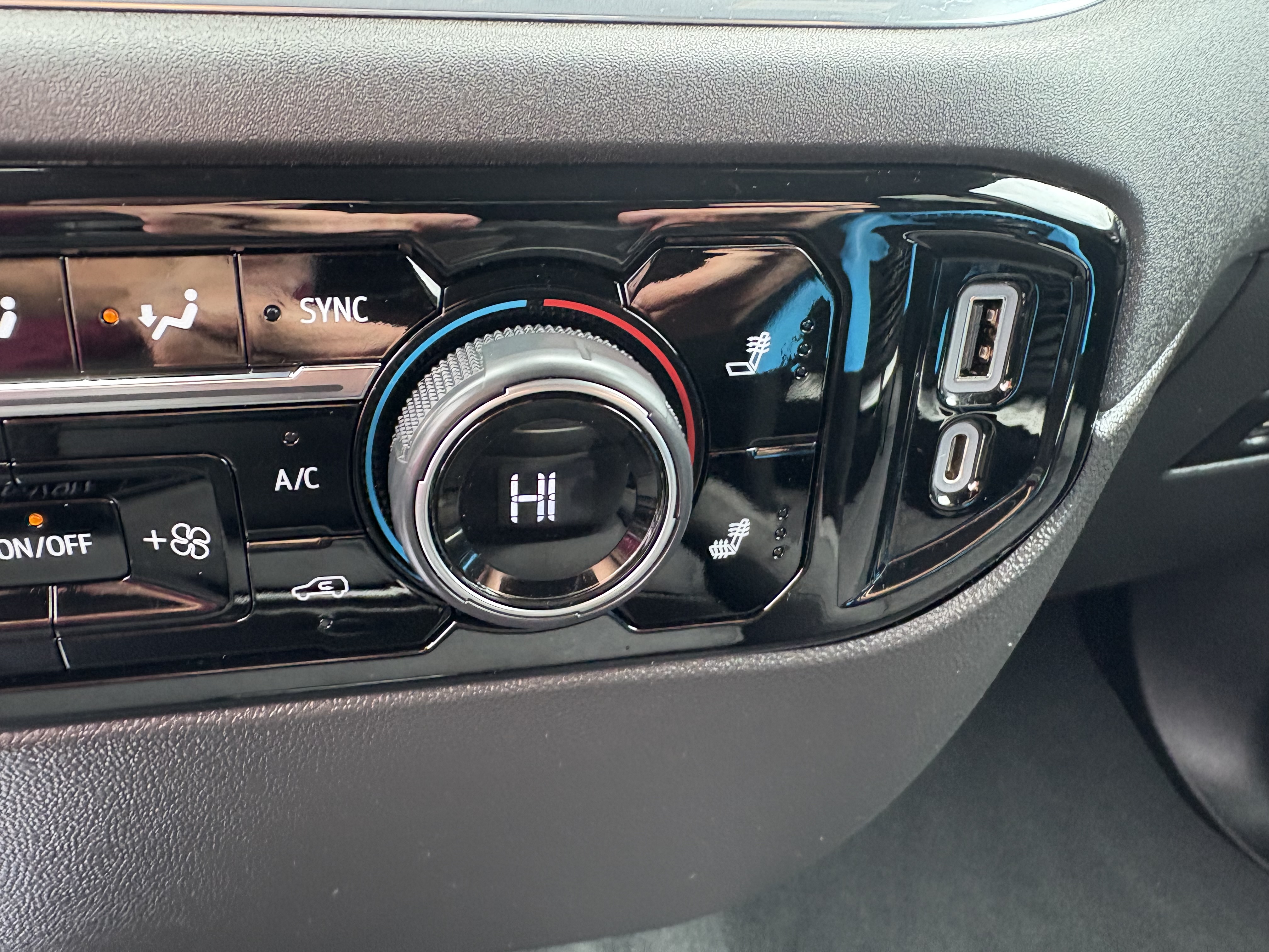 2023 Chevrolet Silverado 1500 LT - Photo 16