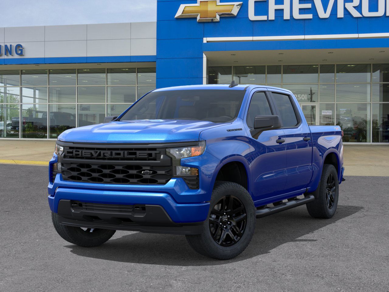 2025 Chevrolet Silverado 1500 Custom photo 6