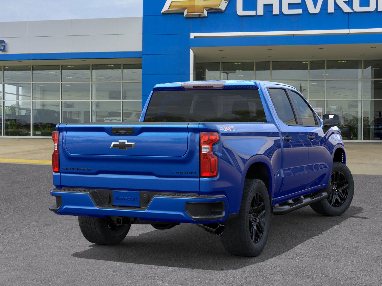 2025 Chevrolet Silverado 1500 Custom photo 4