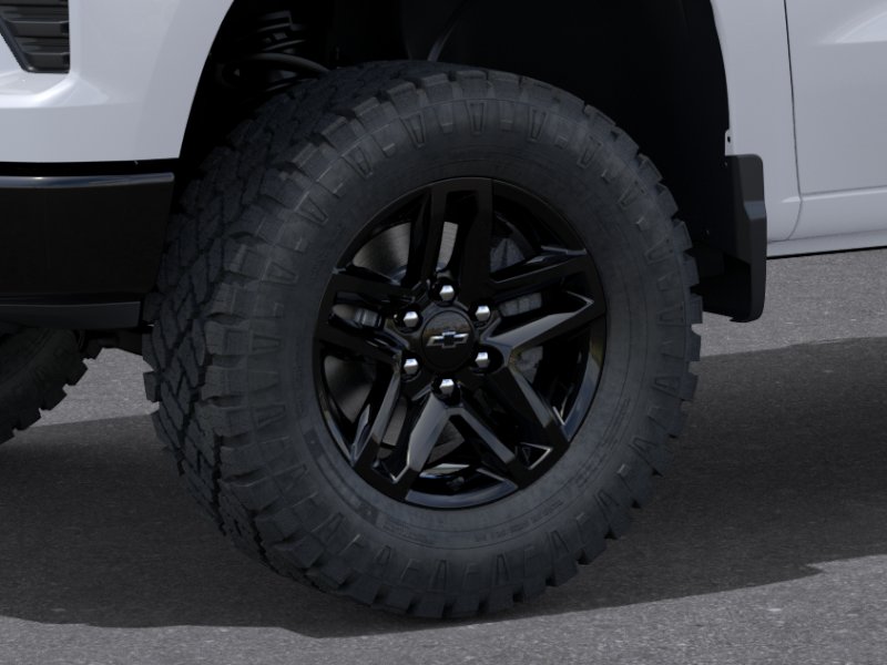 New 2026 Summit White Chevrolet Custom Trail Boss image 33