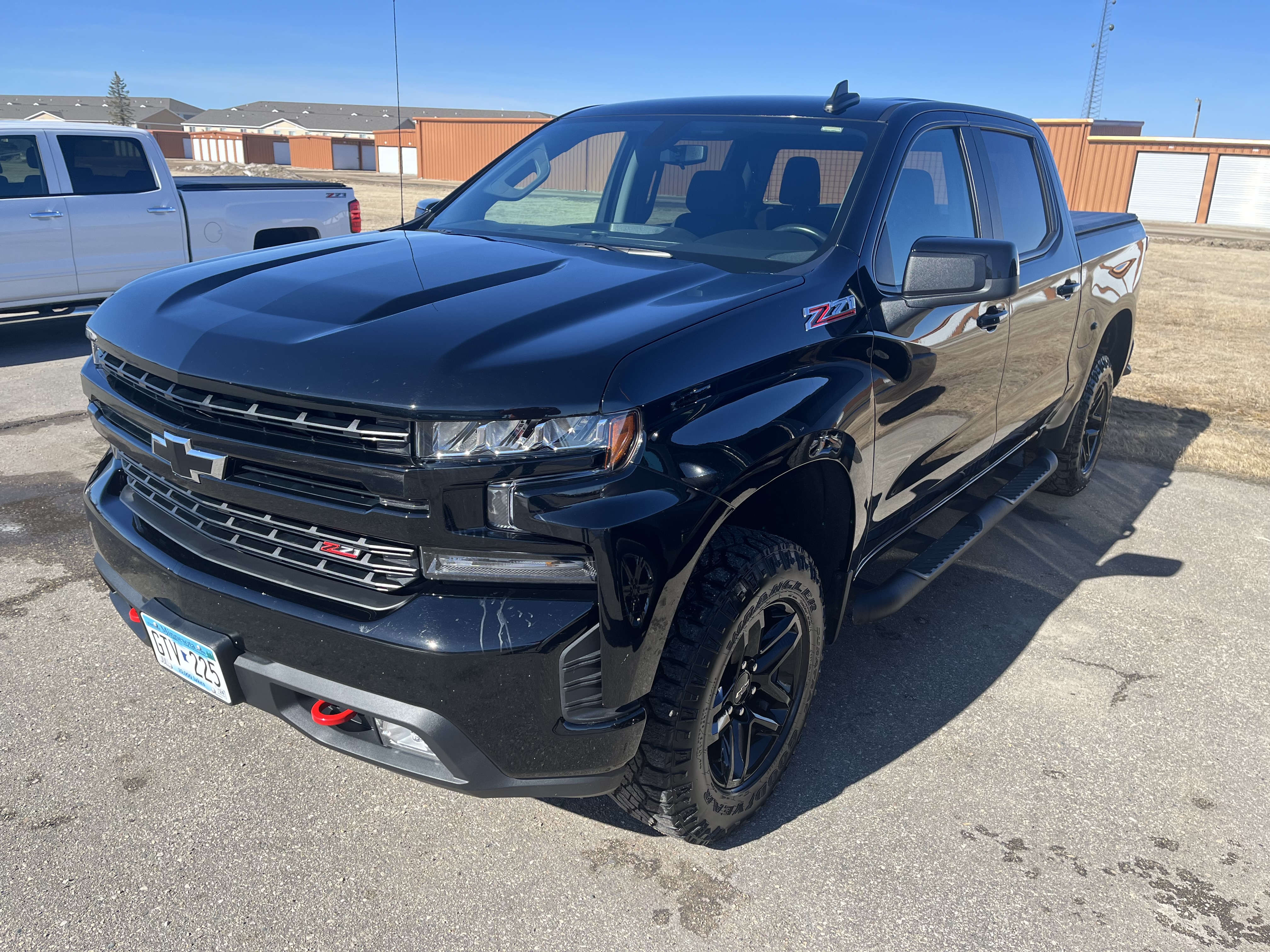 Used 2021 Chevrolet Silverado 1500 LT Trail Boss with VIN 3GCPYFEDXMG424812 for sale in Thief River Falls, Minnesota