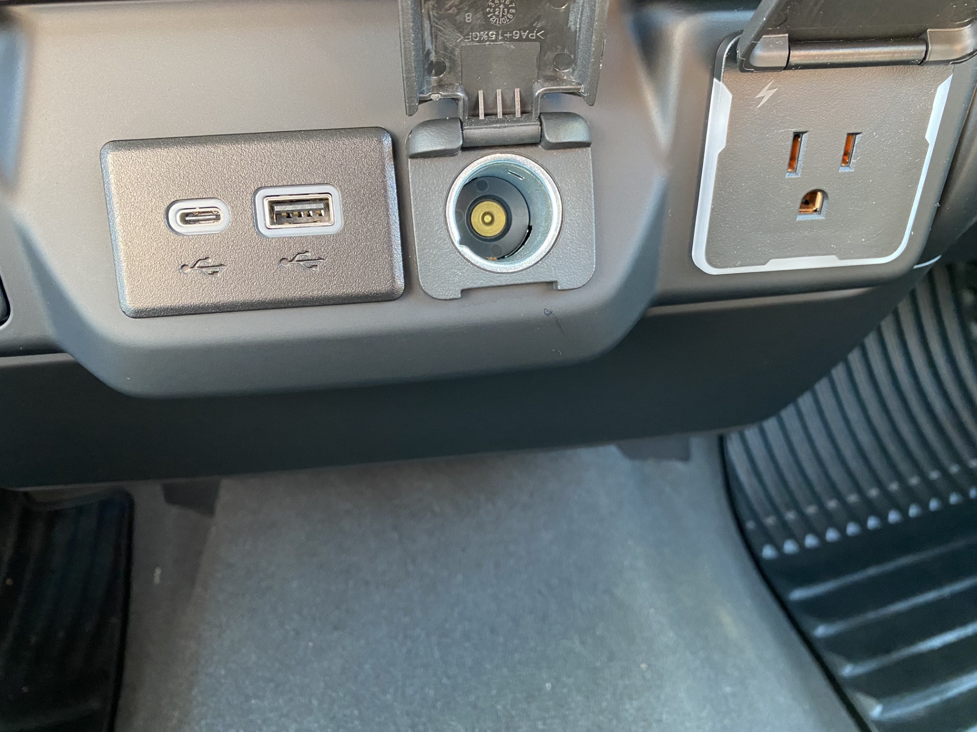 Used 2024 Slate Gray Metallic Chevrolet Custom Trail Boss image 21