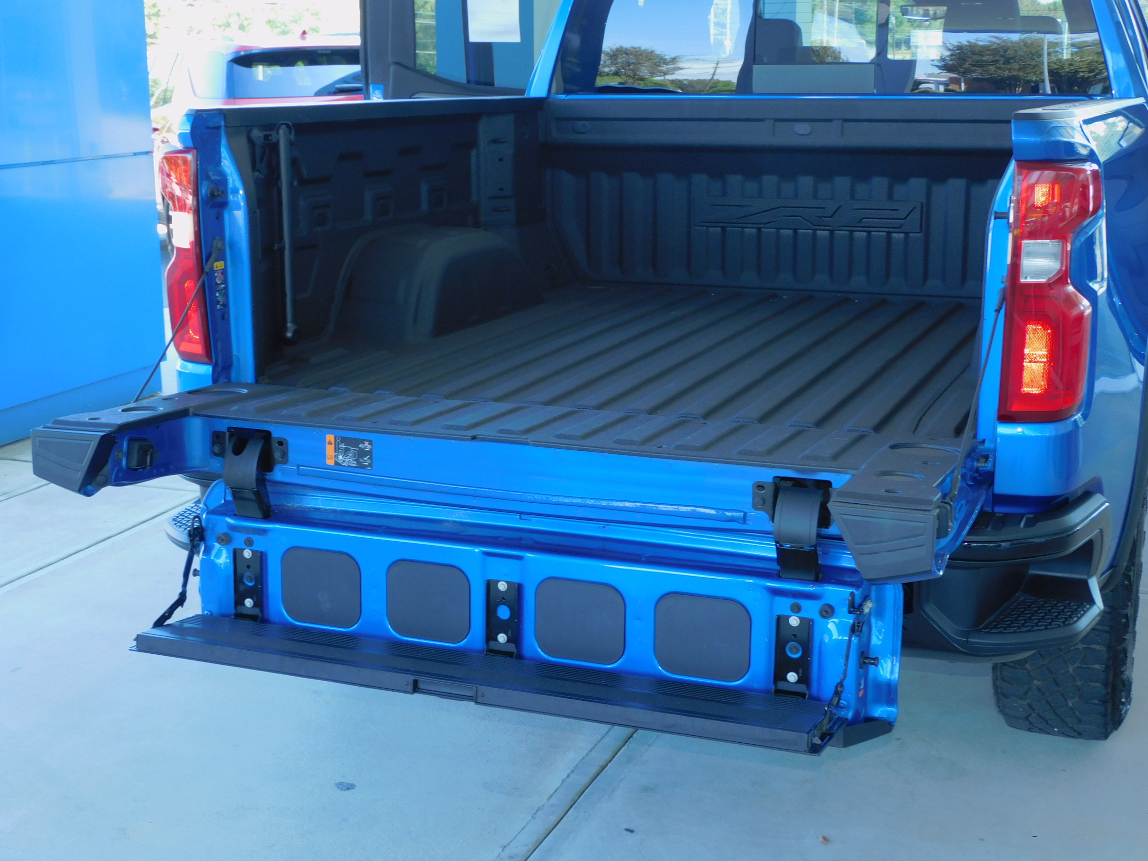 2024 Chevrolet Silverado 1500 ZR2 photo 10