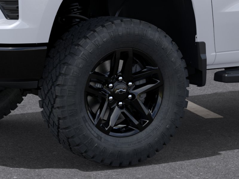 New 2026 Summit White Chevrolet Custom Trail Boss image 9