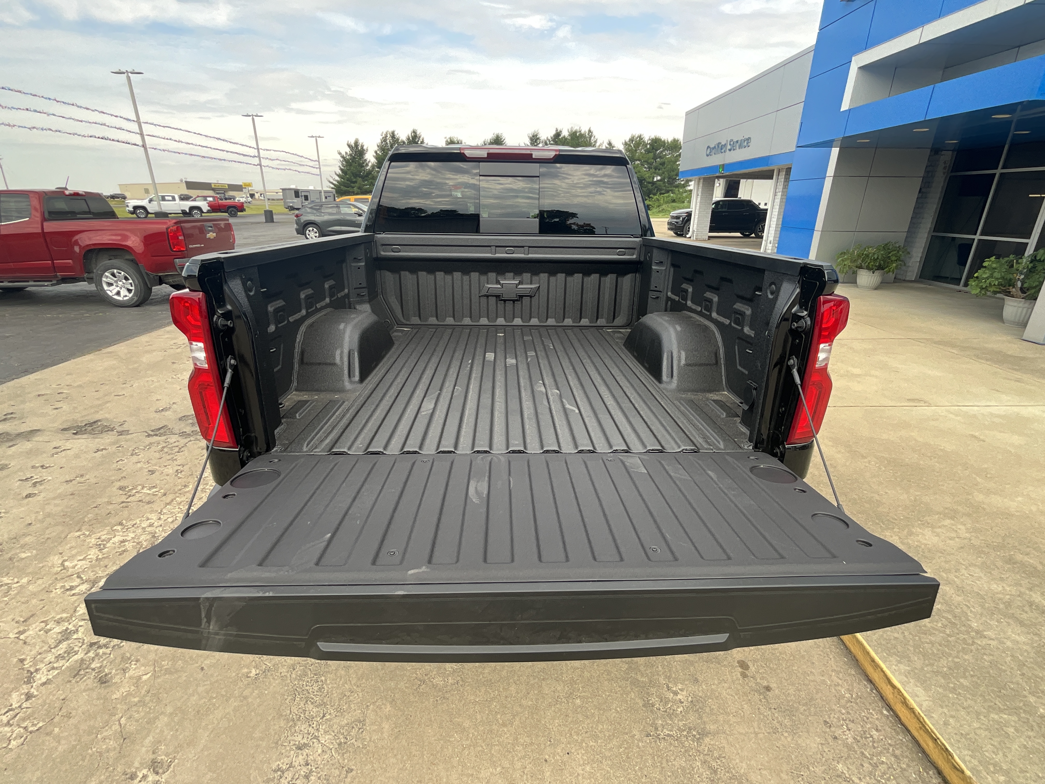 2026 Chevrolet Silverado 1500 LT Trail Boss - Photo 7
