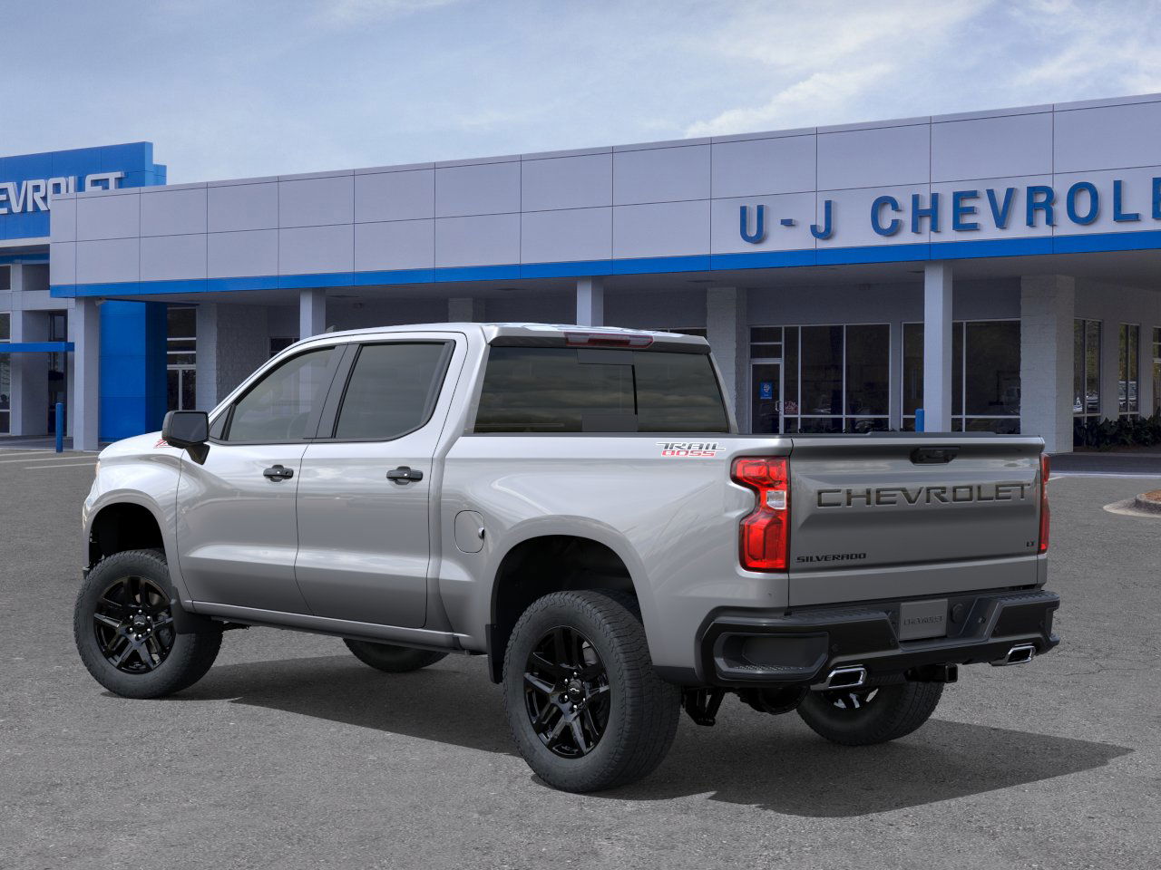 2026 Chevrolet Silverado 1500 LT Trail Boss photo 2