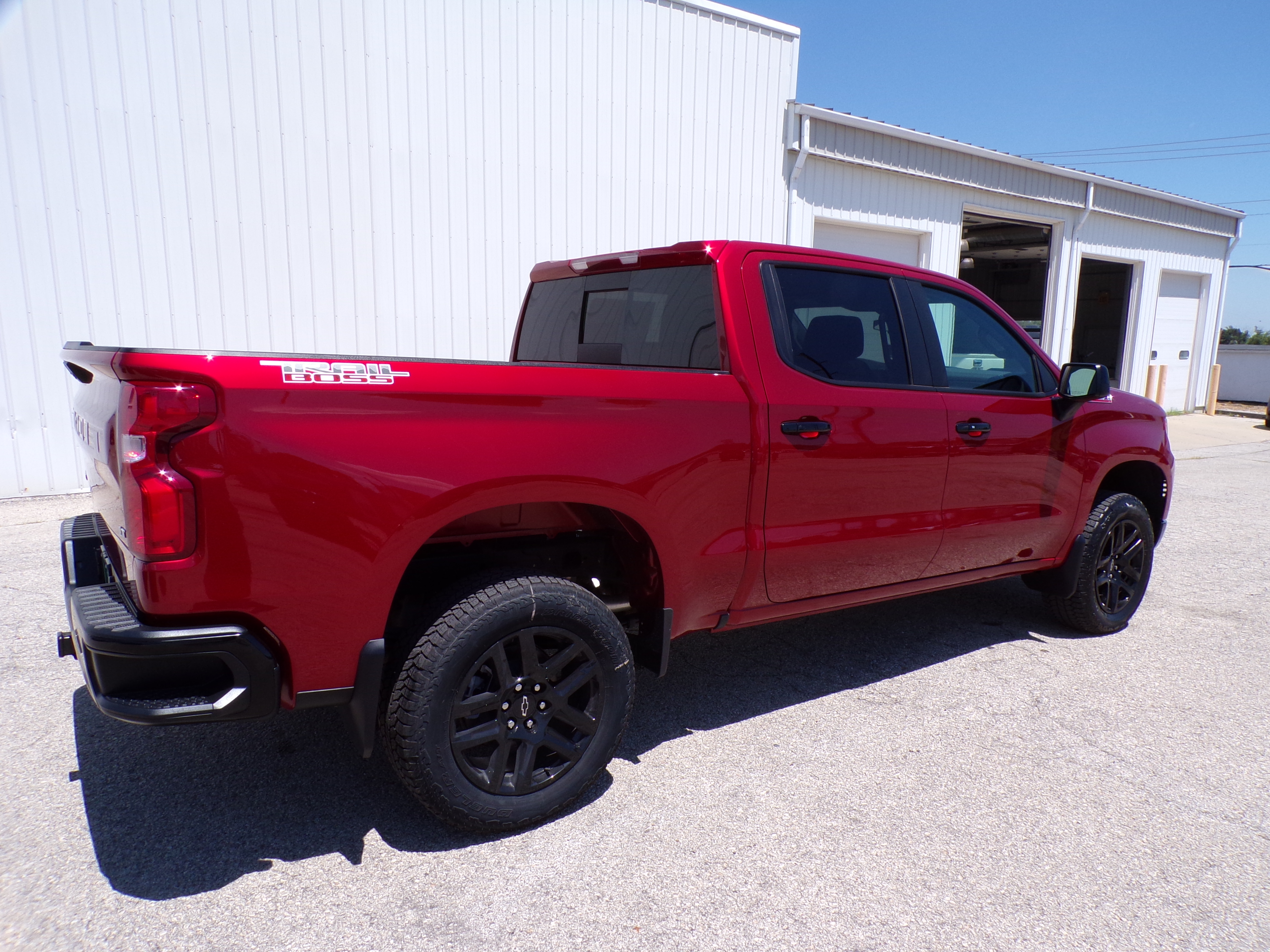2026 Chevrolet Silverado 1500 LT Trail Boss - Photo 9