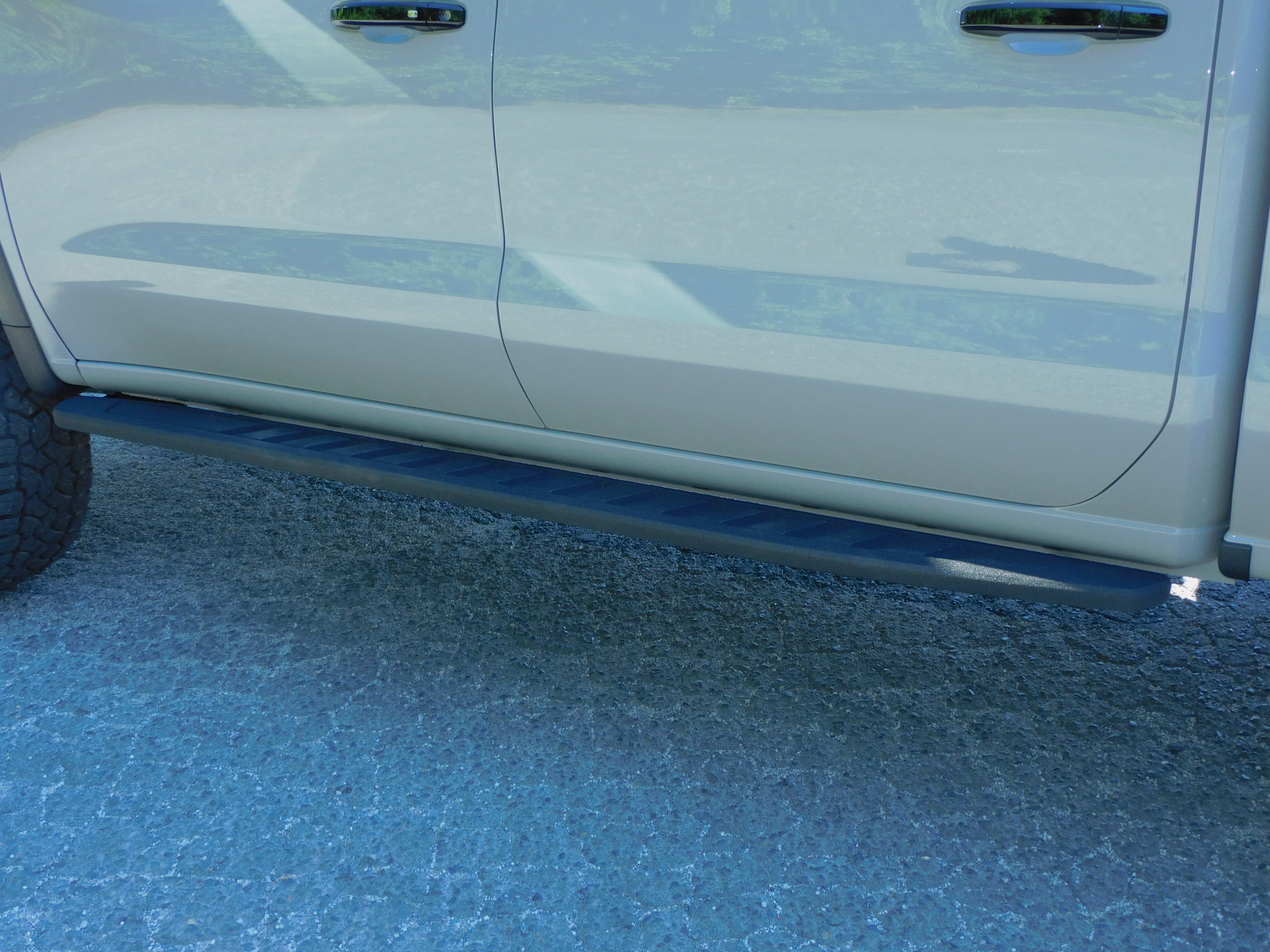 Used 2025 Slate Gray Metallic Chevrolet ZR2 image 19