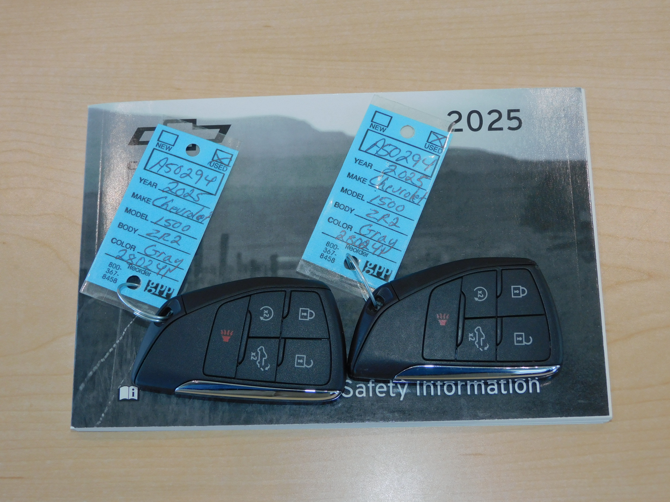Used 2025 Slate Gray Metallic Chevrolet ZR2 image 43