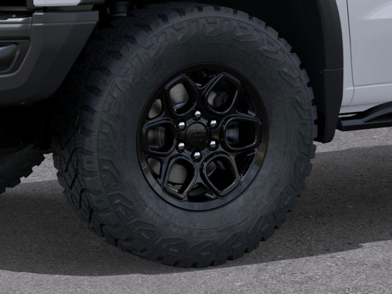 New 2026 Summit White Chevrolet ZR2 image 33