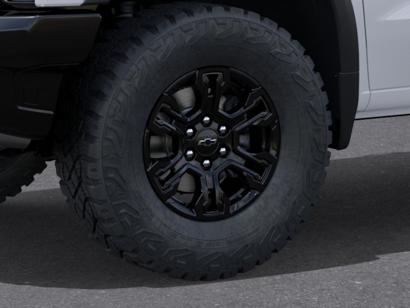 New 2026 Summit White Chevrolet ZR2 image 41