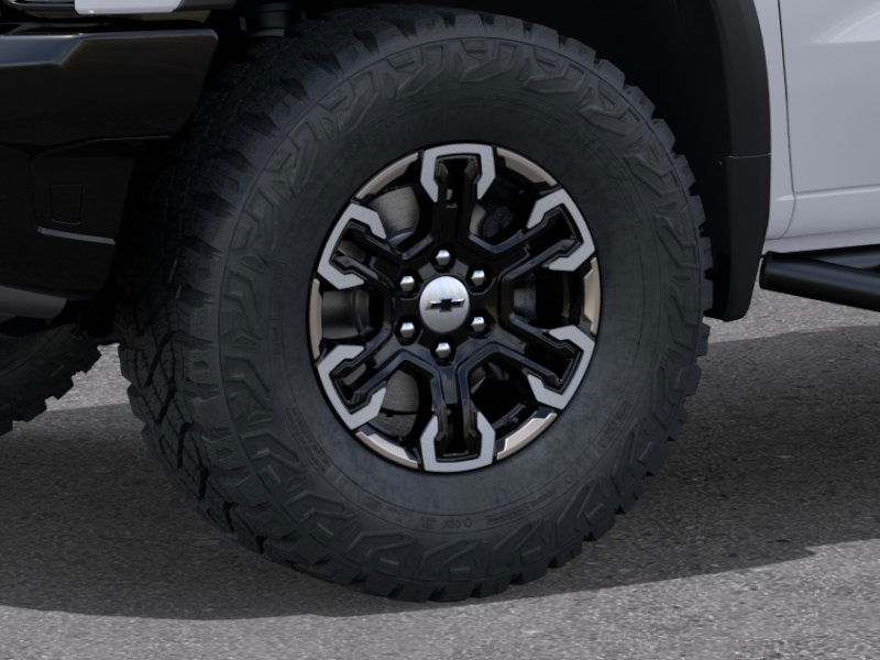 New 2025 Summit White Chevrolet ZR2 image 34