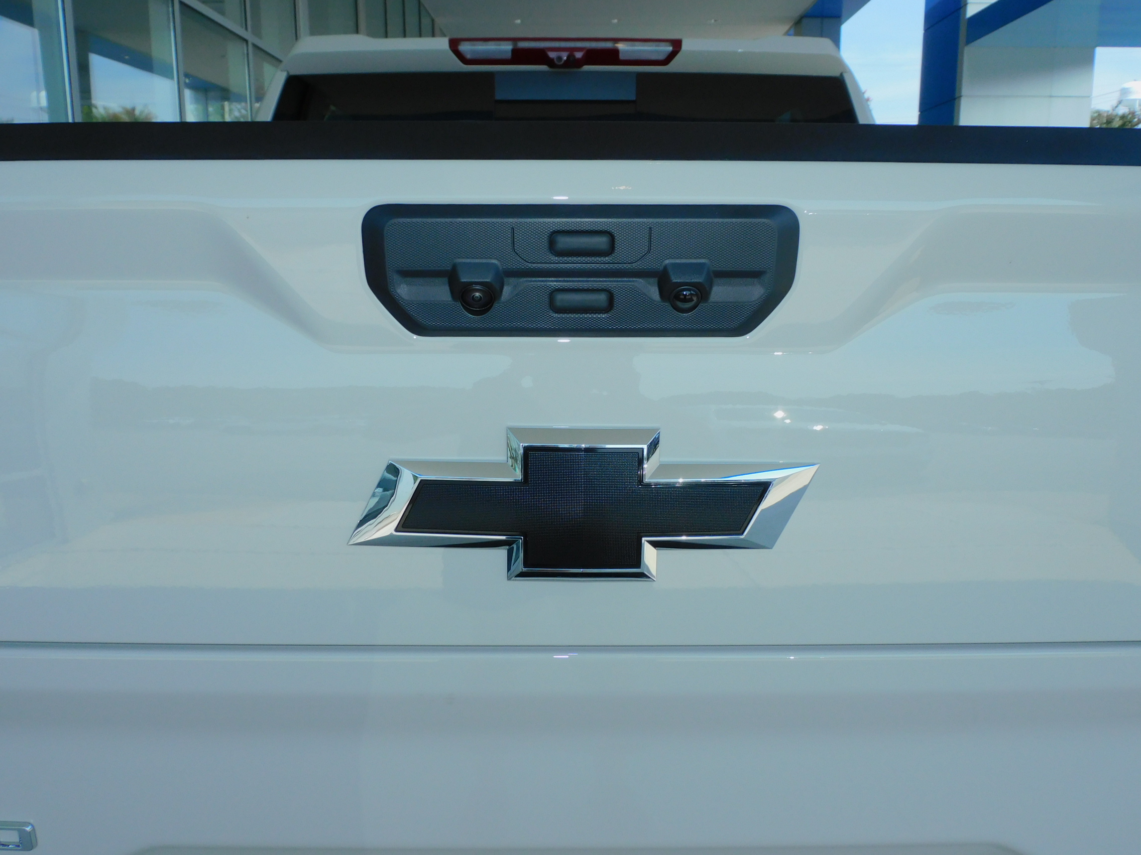 New 2026 White Sands Chevrolet ZR2 image 14