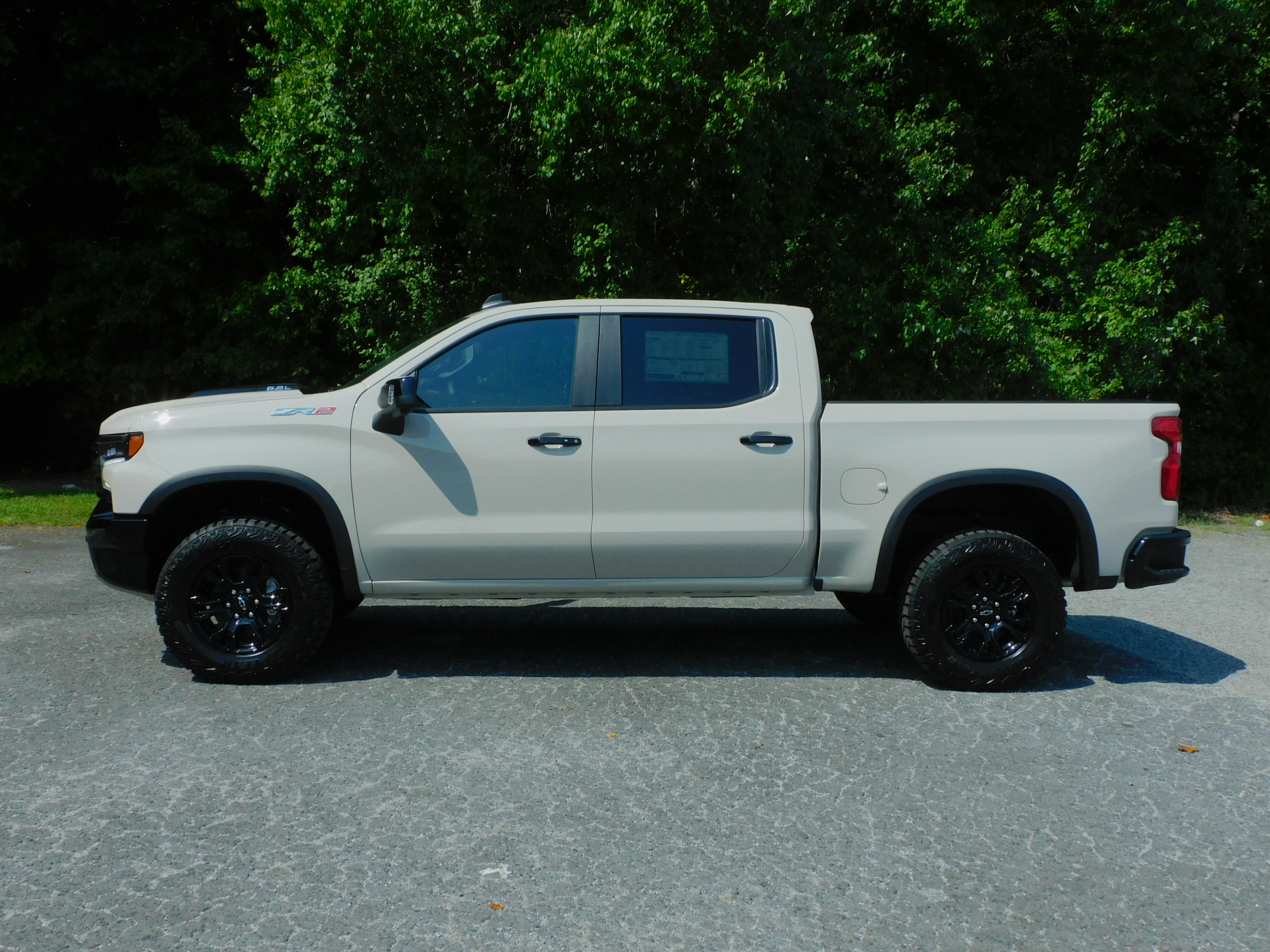 New 2026 White Sands Chevrolet ZR2 image 7