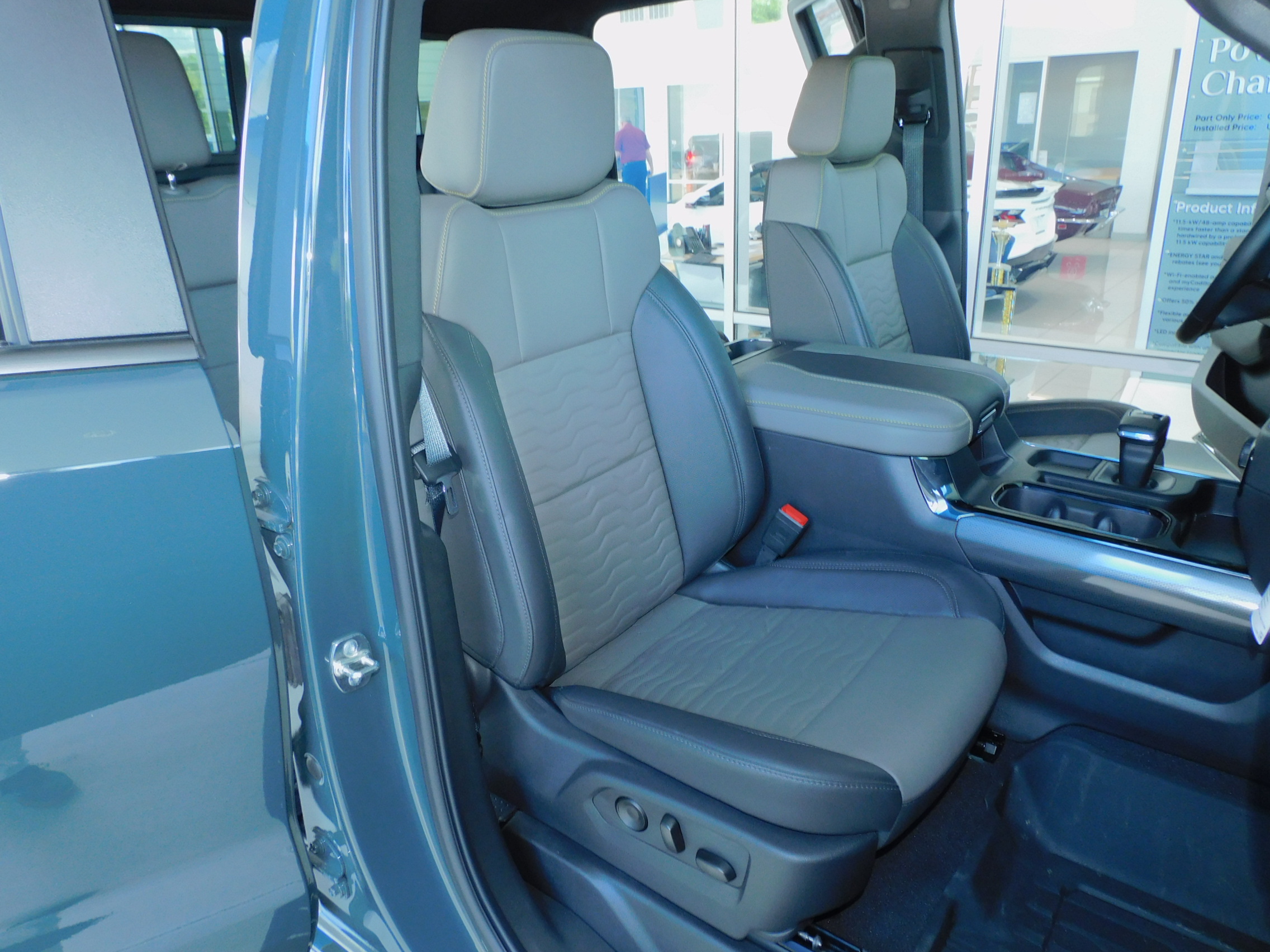 2026 Chevrolet Silverado 1500 ZR2 - Photo 29