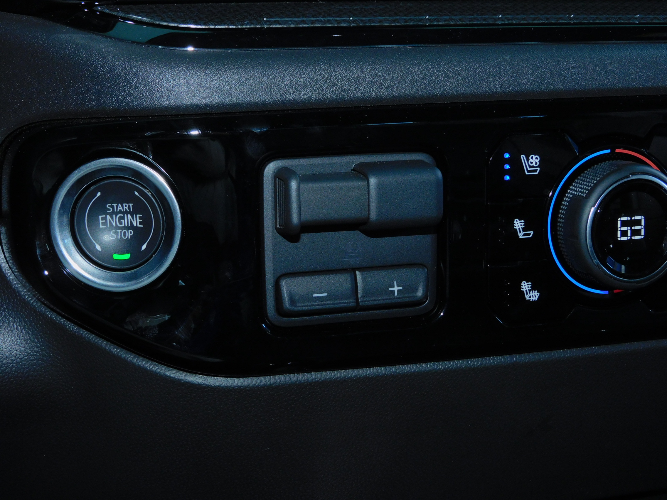 2026 Chevrolet Silverado 1500 ZR2 - Photo 8