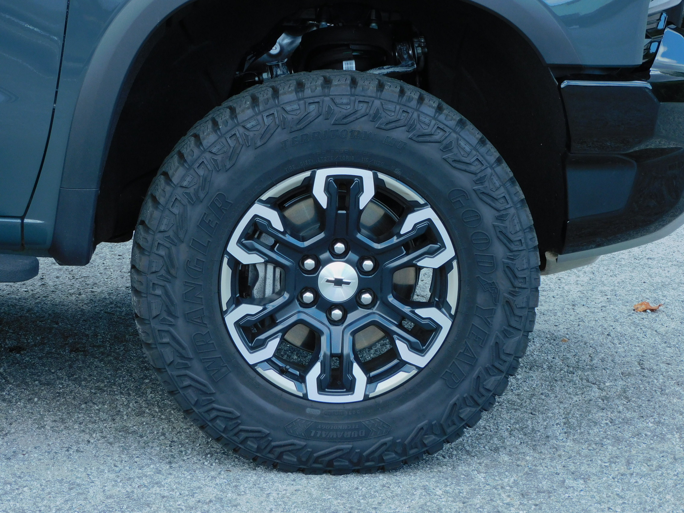 2026 Chevrolet Silverado 1500 ZR2 - Photo 12
