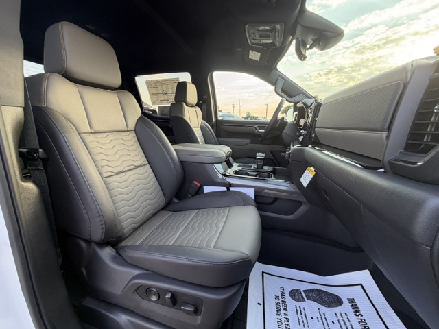 2026 Chevrolet Silverado 1500 ZR2 - Photo 9