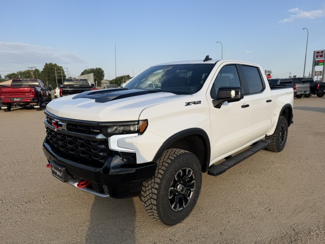 2026 Chevrolet Silverado 1500 ZR2 - Photo 2