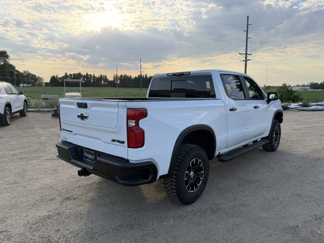2026 Chevrolet Silverado 1500 ZR2 - Photo 7