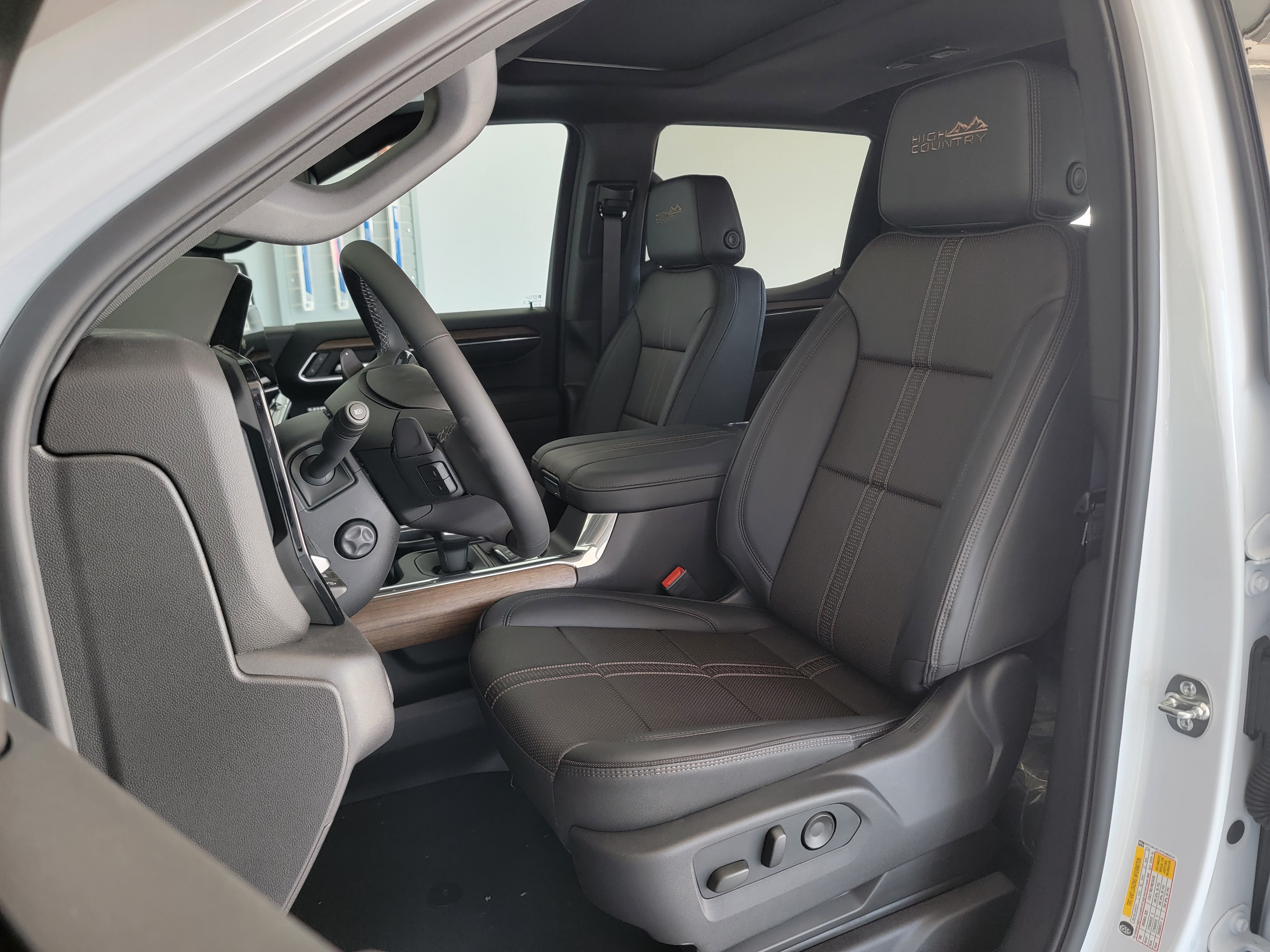 2026 Chevrolet Silverado 1500 High Country - Photo 14