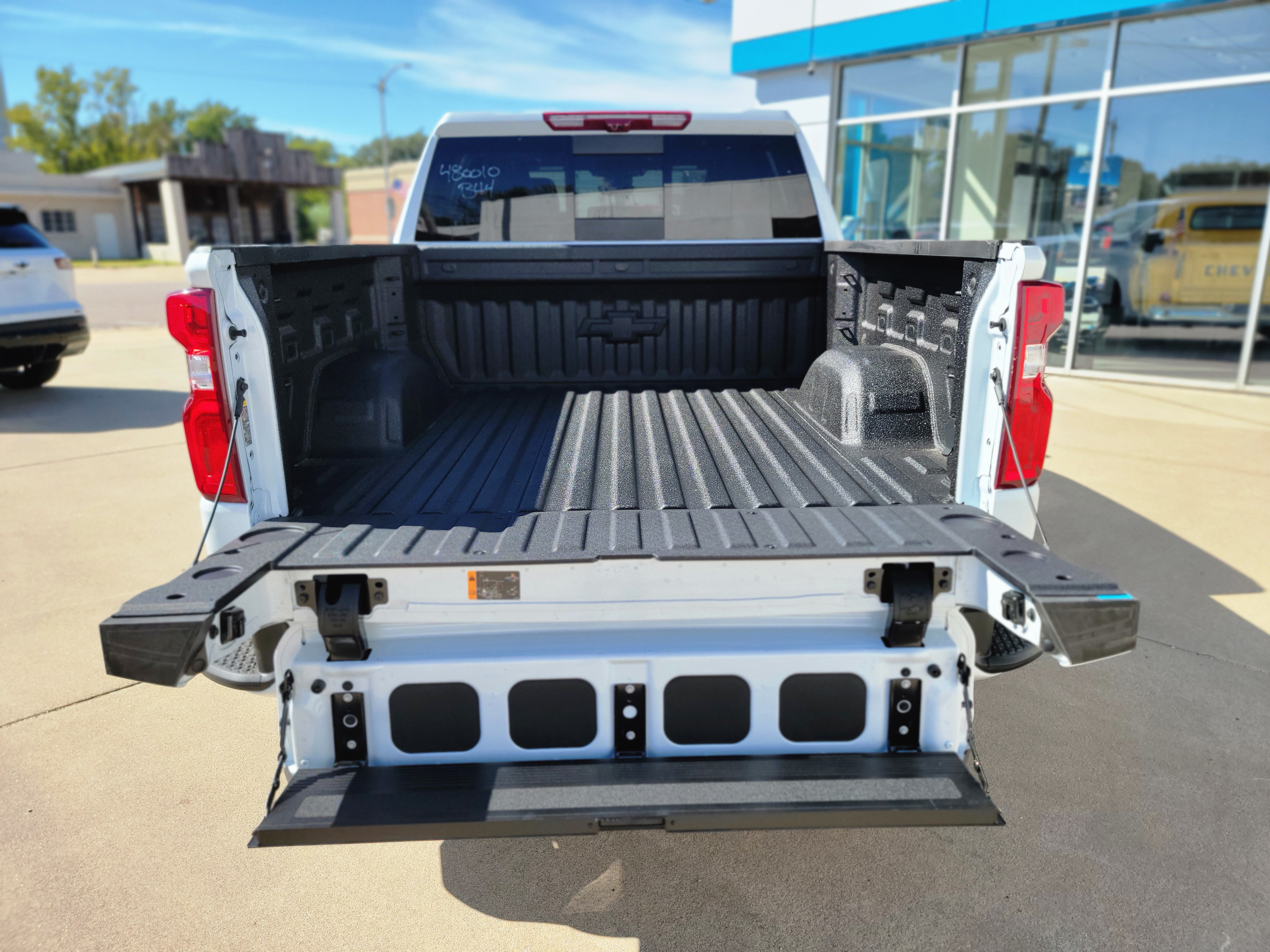 2026 Chevrolet Silverado 1500 High Country - Photo 6
