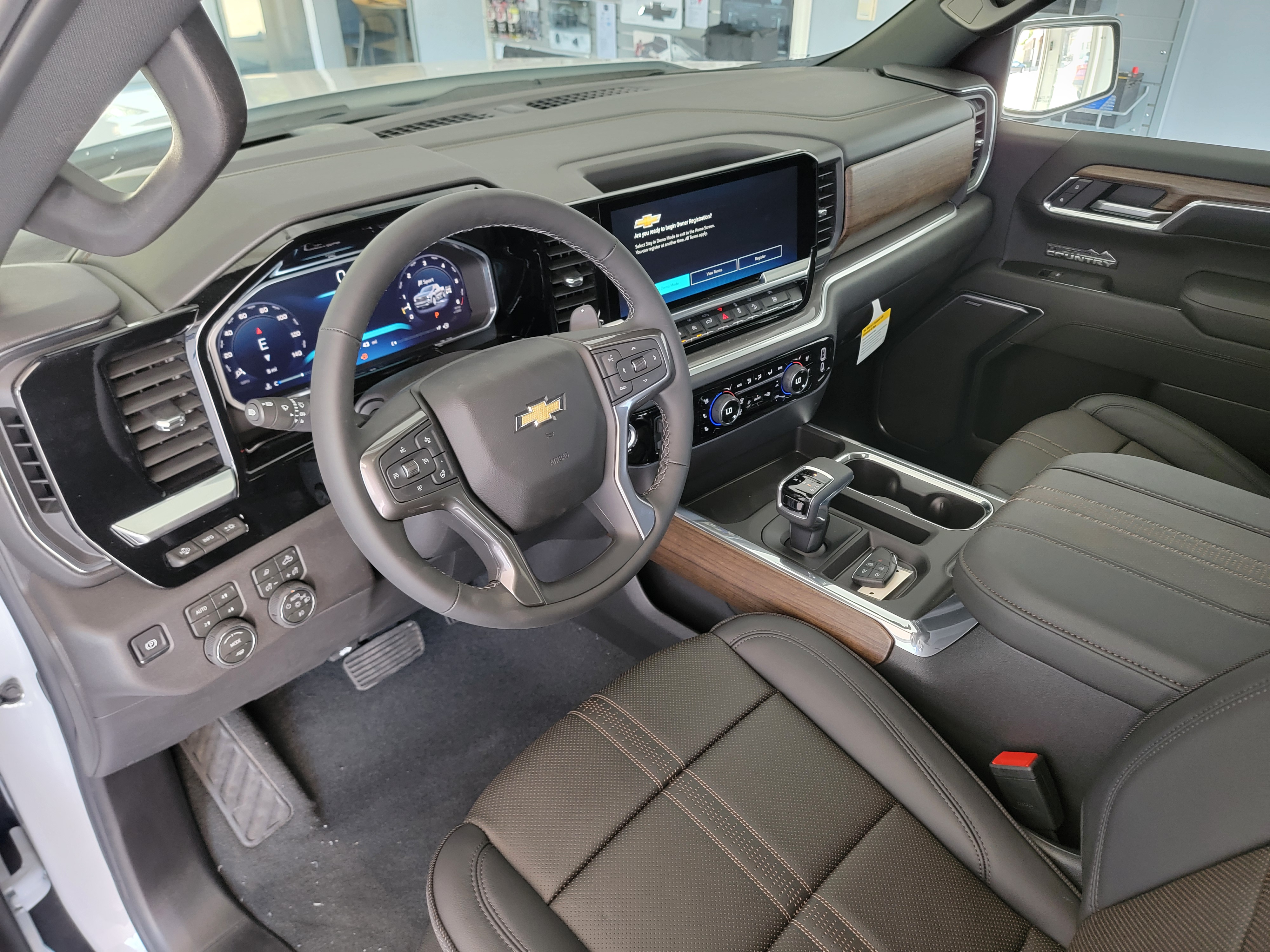 2026 Chevrolet Silverado 1500 High Country - Photo 23