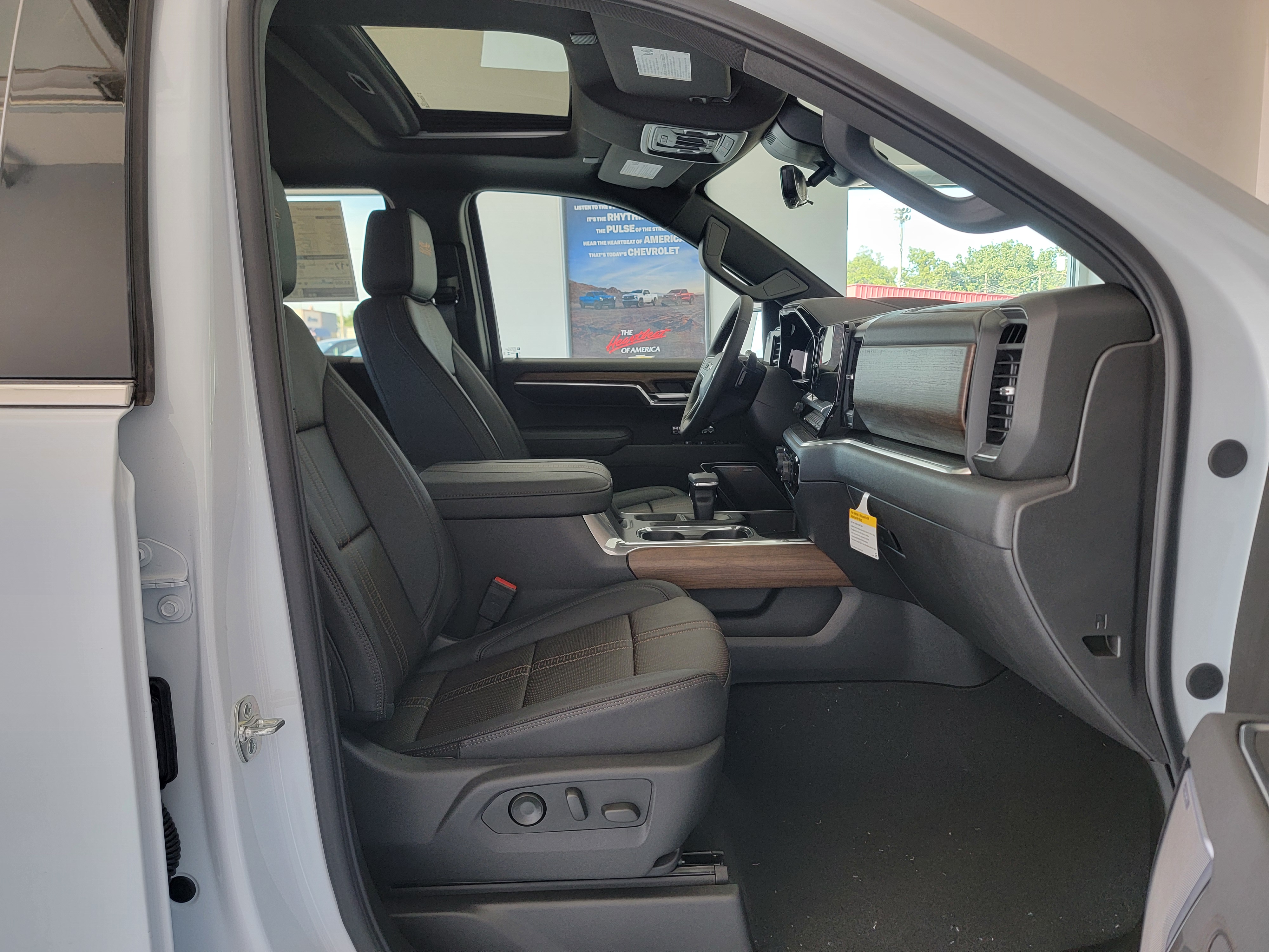 2026 Chevrolet Silverado 1500 High Country - Photo 33