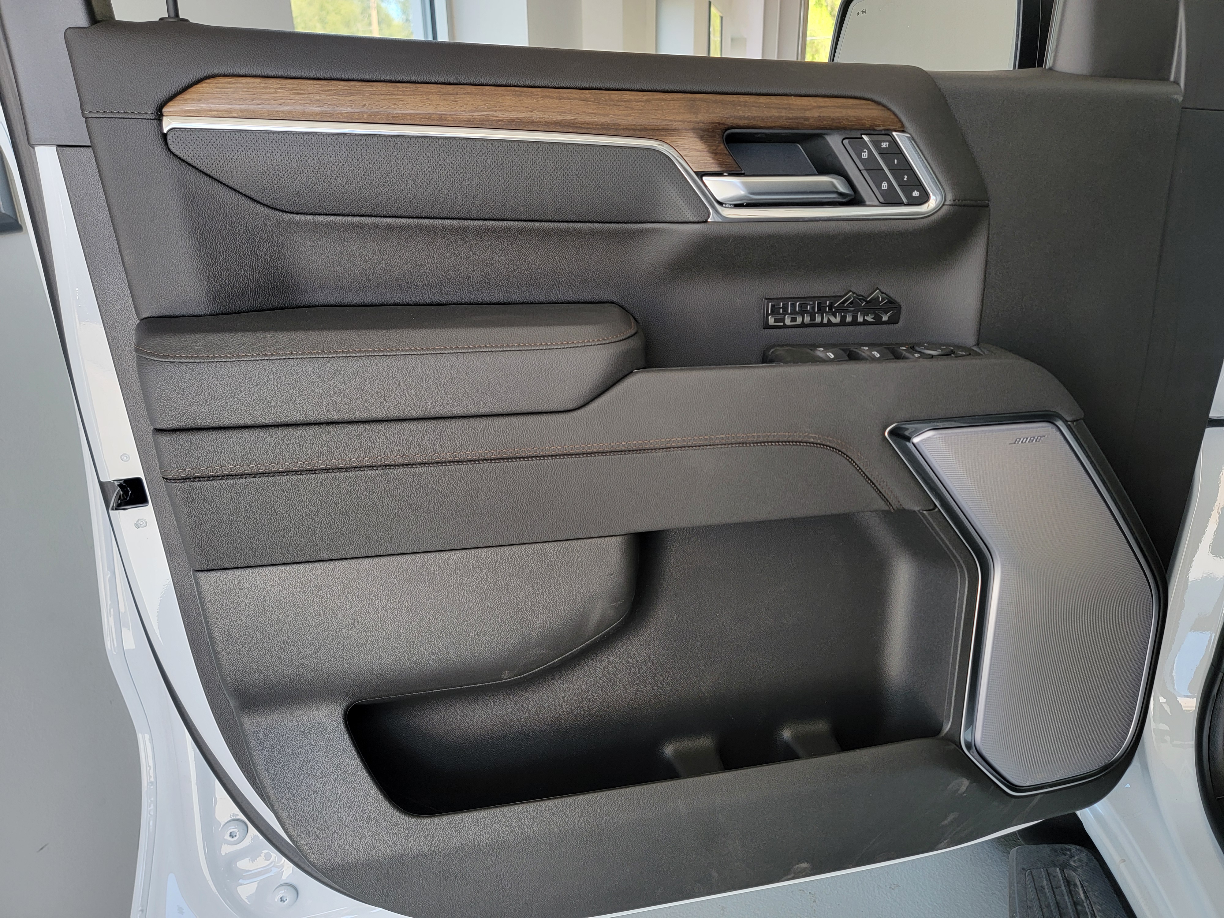 2026 Chevrolet Silverado 1500 High Country - Photo 15