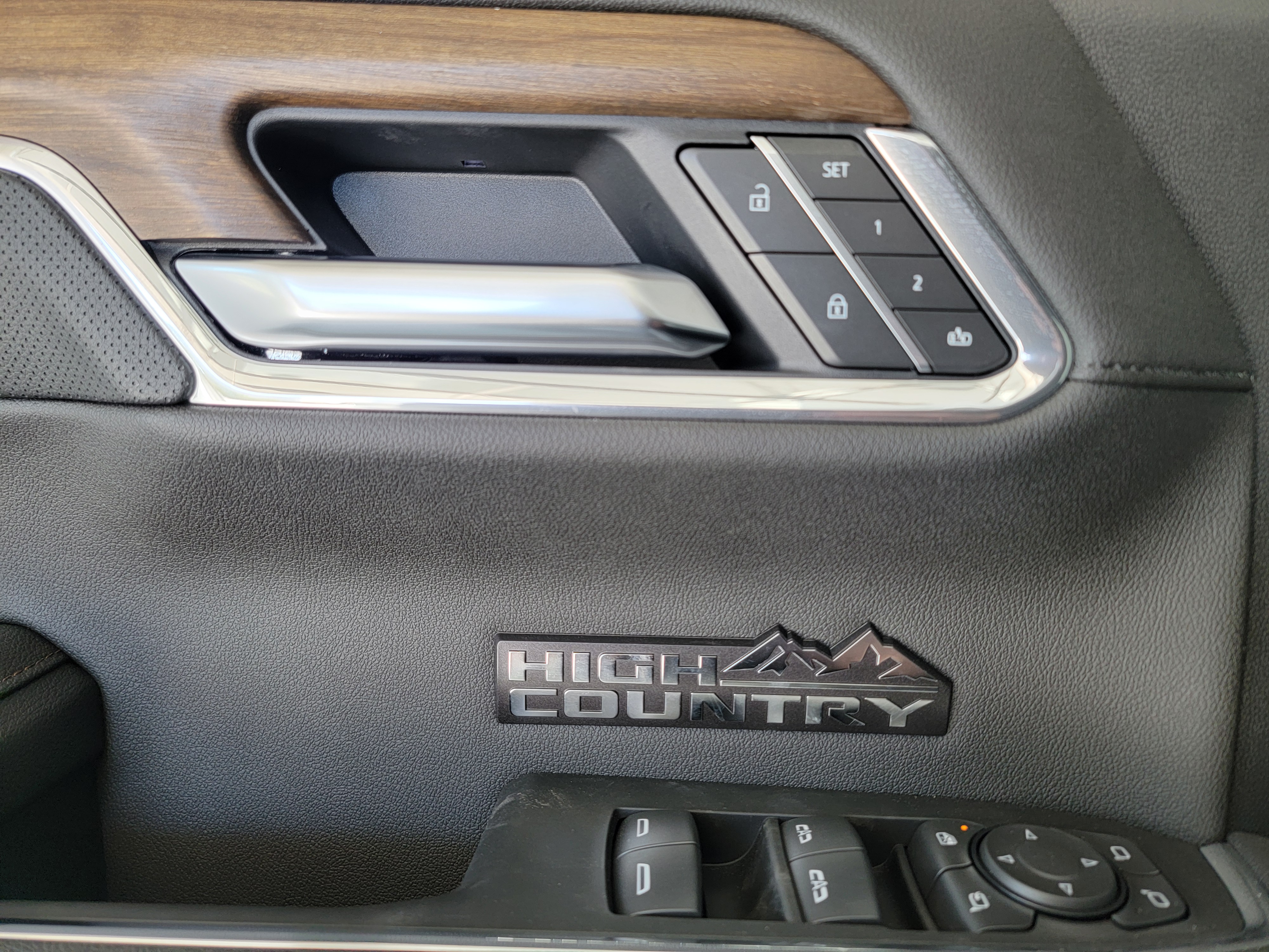 2026 Chevrolet Silverado 1500 High Country - Photo 16