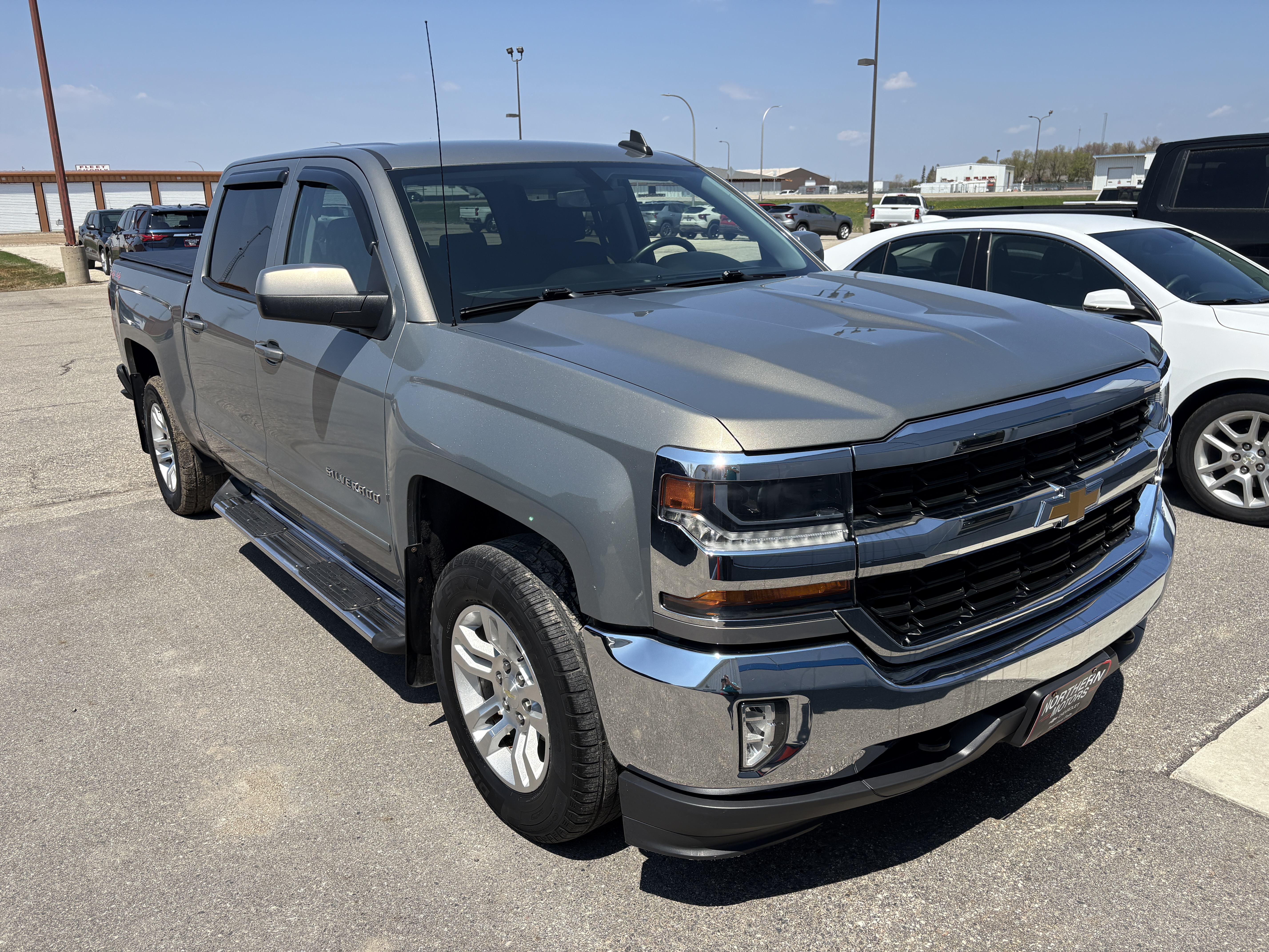2017 Chevrolet Silverado 1500 LT 4X4 Crew Cab Short Box's photo