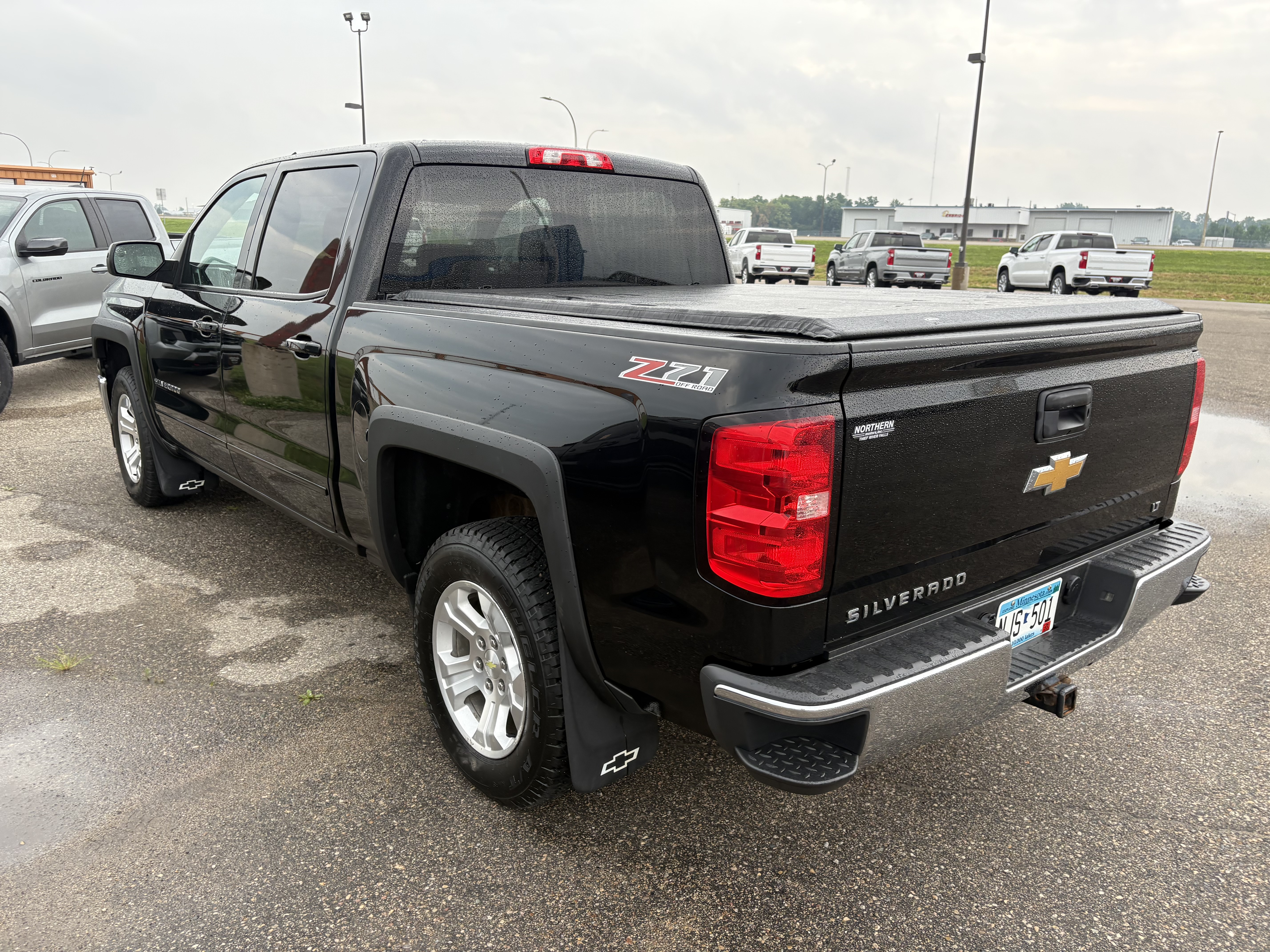 Used 2015 Chevrolet Silverado 1500 LT with VIN 3GCUKREH4FG327133 for sale in Thief River Falls, Minnesota