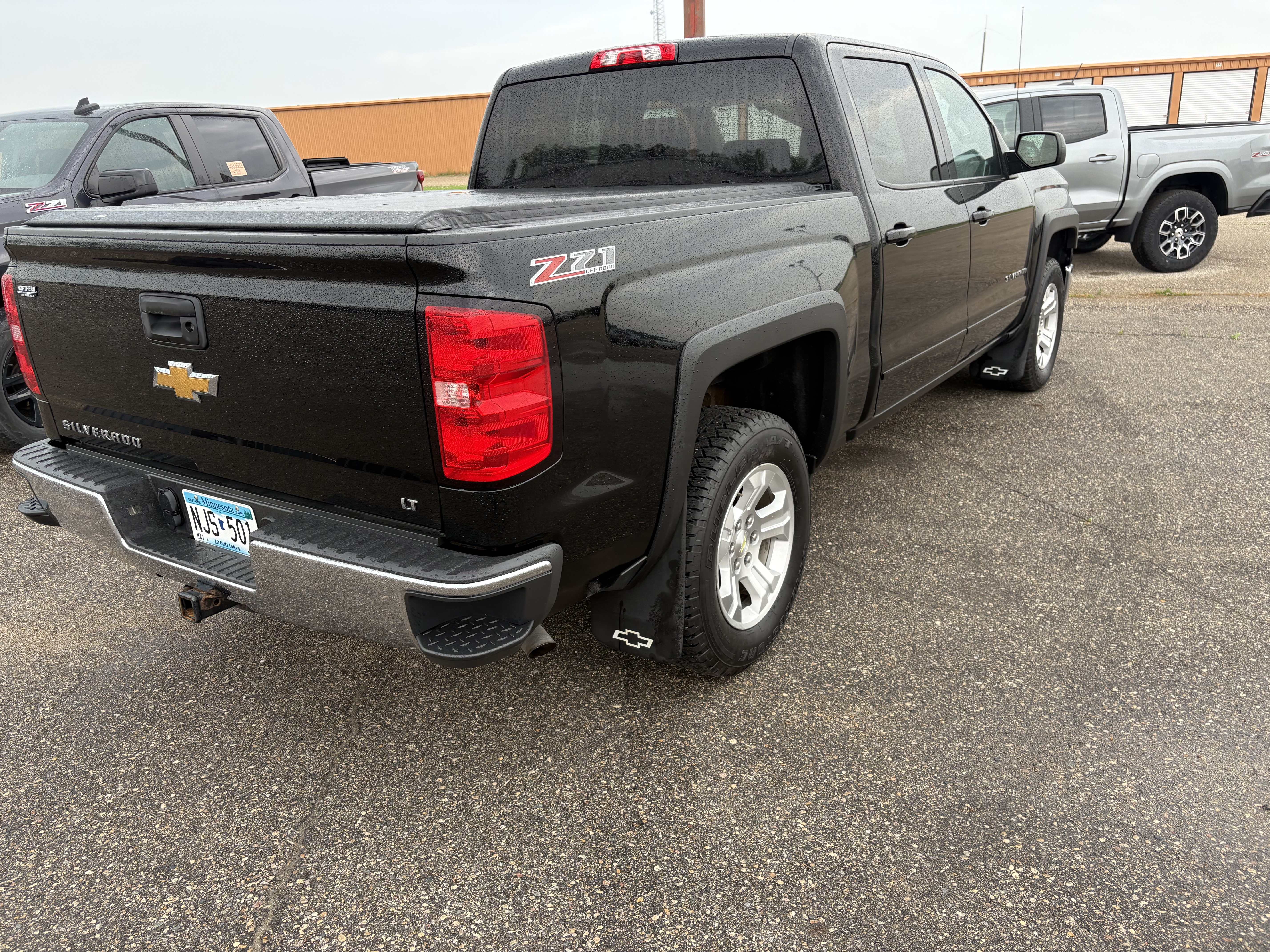 Used 2015 Chevrolet Silverado 1500 LT with VIN 3GCUKREH4FG327133 for sale in Thief River Falls, Minnesota