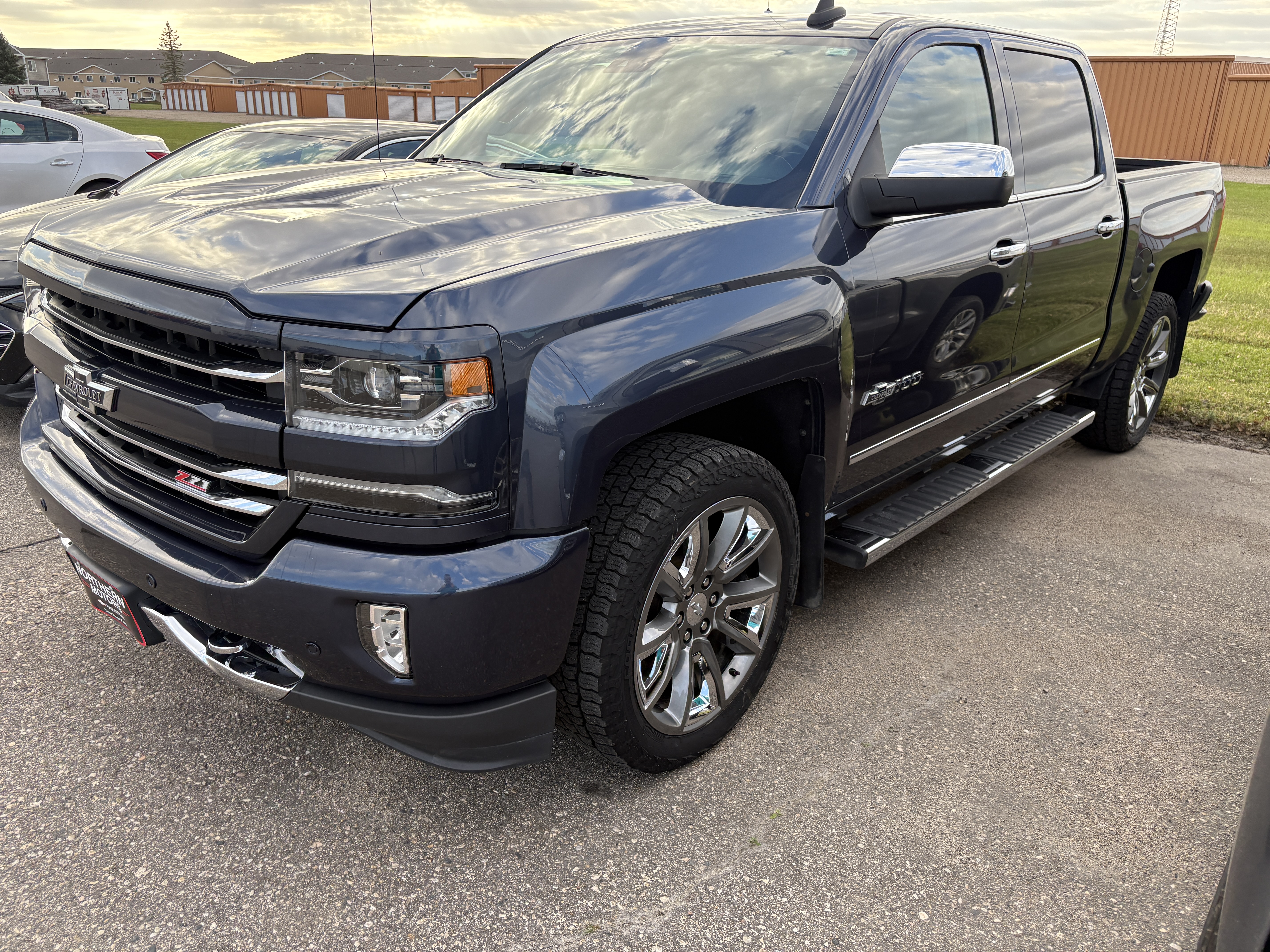Used 2018 Chevrolet Silverado 1500 LTZ Z71 with VIN 3GCUKSEC3JG352139 for sale in Thief River Falls, Minnesota