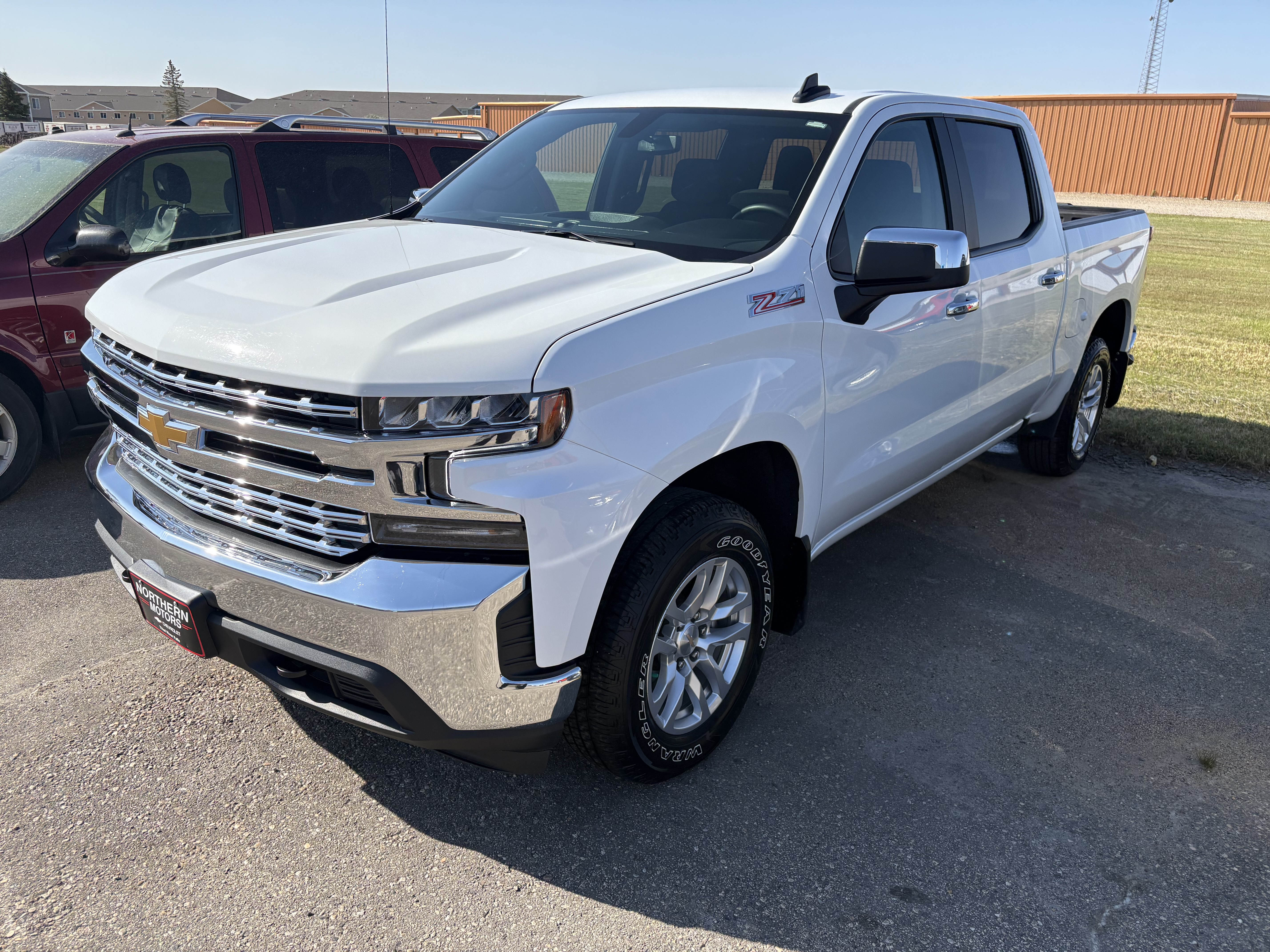 Used 2022 Chevrolet Silverado 1500 Limited LT with VIN 3GCUYDED4NG179708 for sale in Thief River Falls, MN