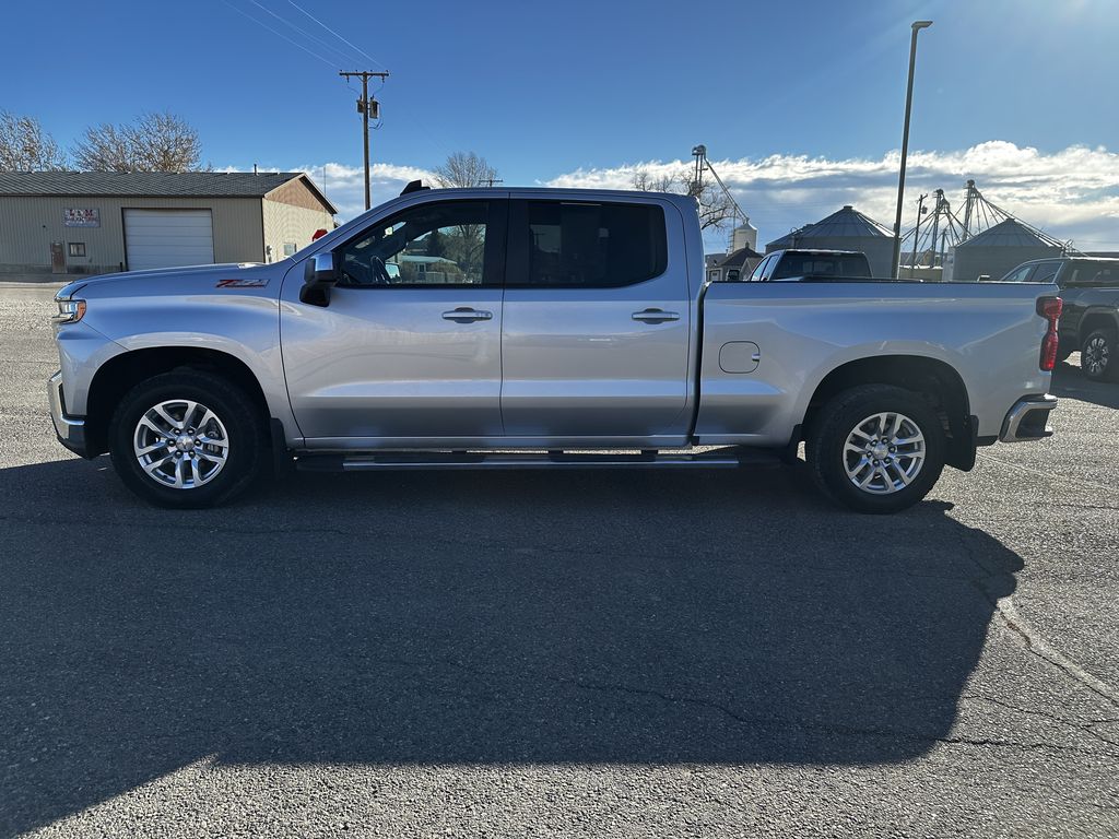 2020 Chevrolet Silverado 1500 LT photo 4