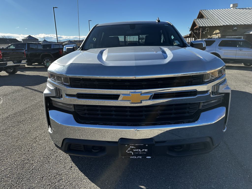 2020 Chevrolet Silverado 1500 LT photo 2