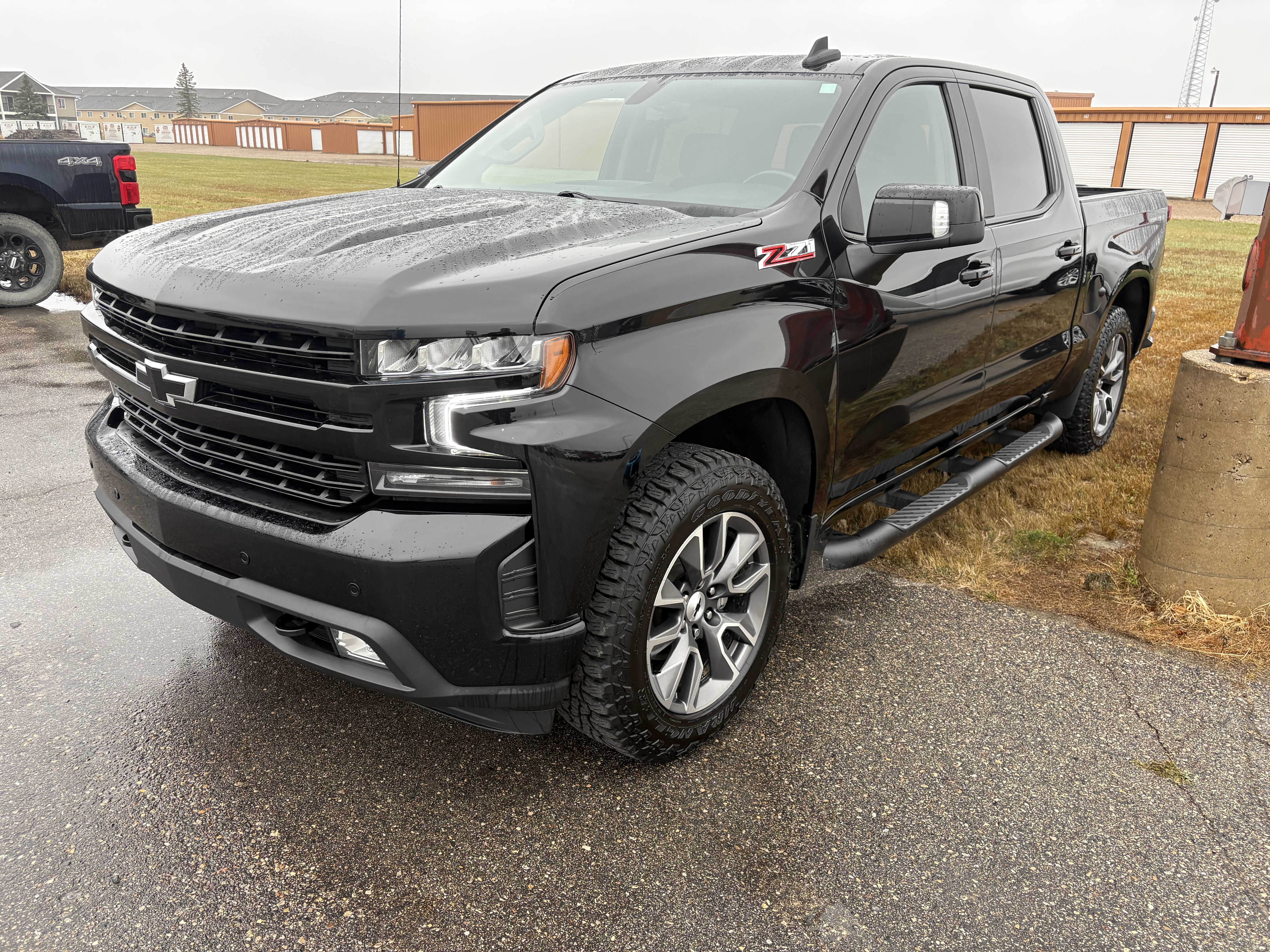 Used 2021 Chevrolet Silverado 1500 RST with VIN 3GCUYEED1MG138828 for sale in Thief River Falls, Minnesota