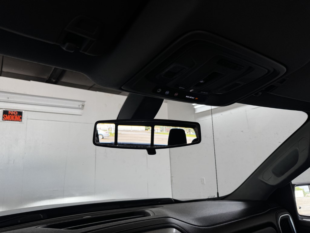 Used 2019 BLACK Chevrolet RST image 42