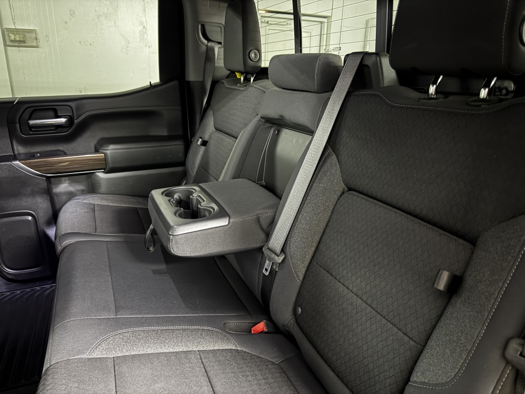 Used 2019 BLACK Chevrolet RST image 57
