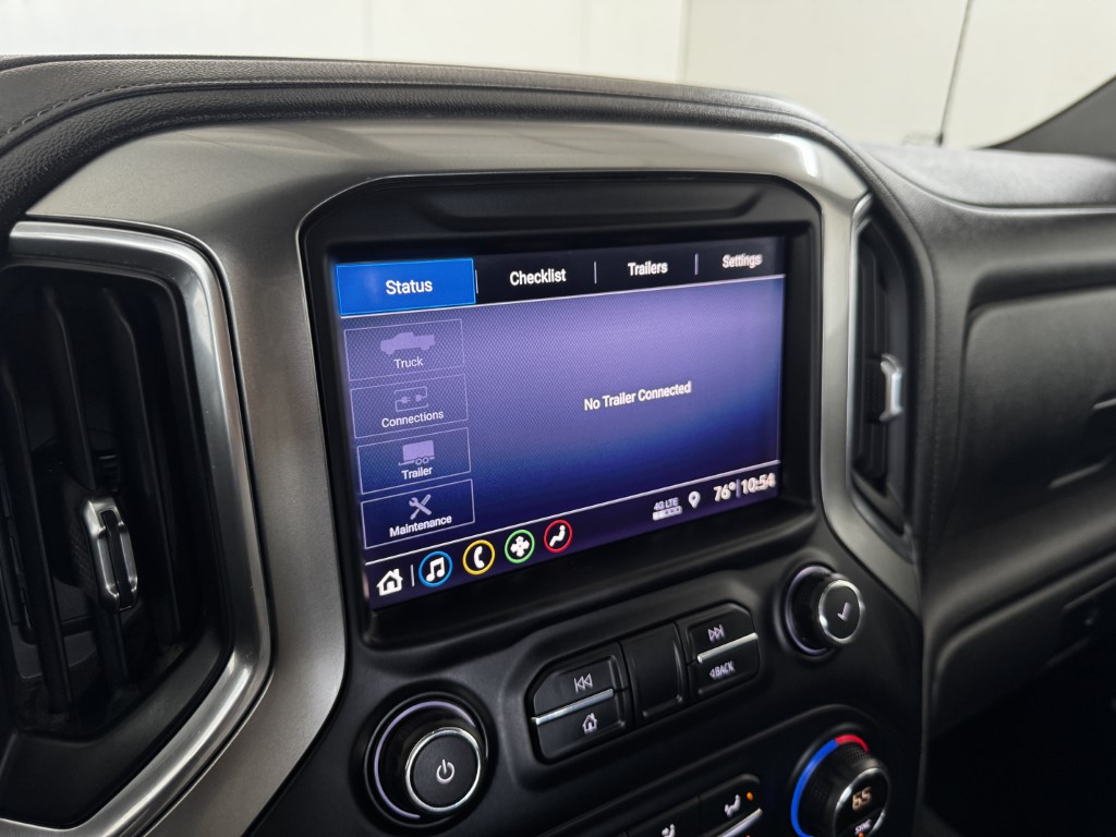 Used 2019 BLACK Chevrolet RST image 47