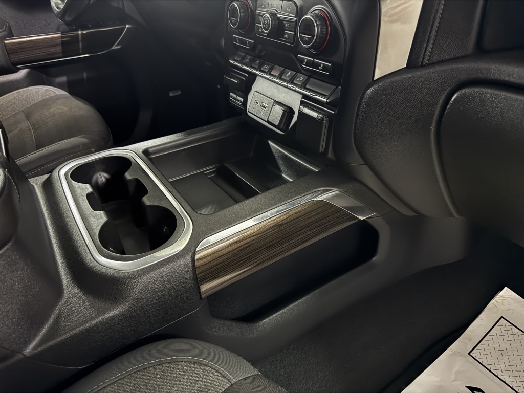 Used 2019 BLACK Chevrolet RST image 69