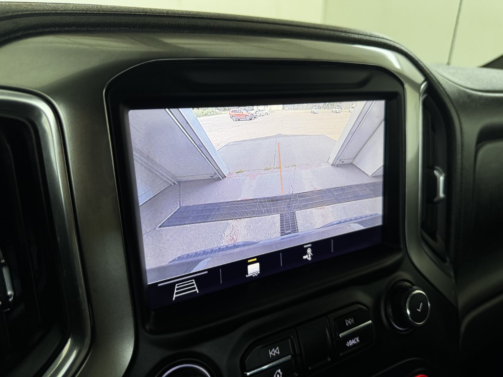 Used 2019 BLACK Chevrolet RST image 50