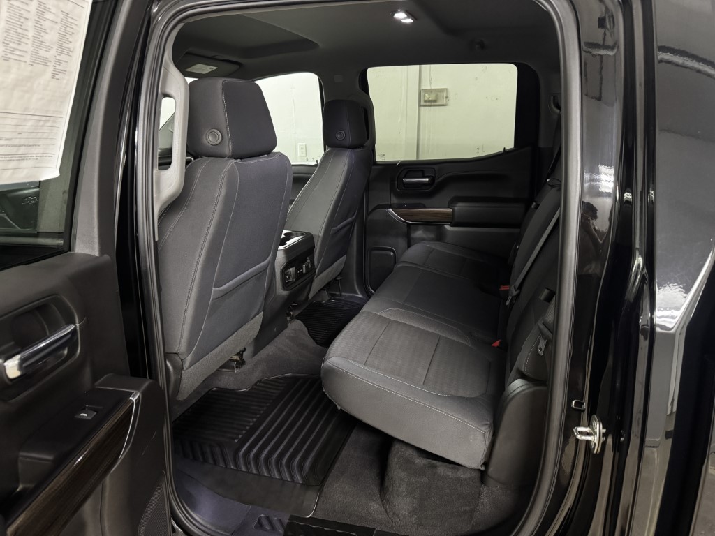 Used 2019 BLACK Chevrolet RST image 54