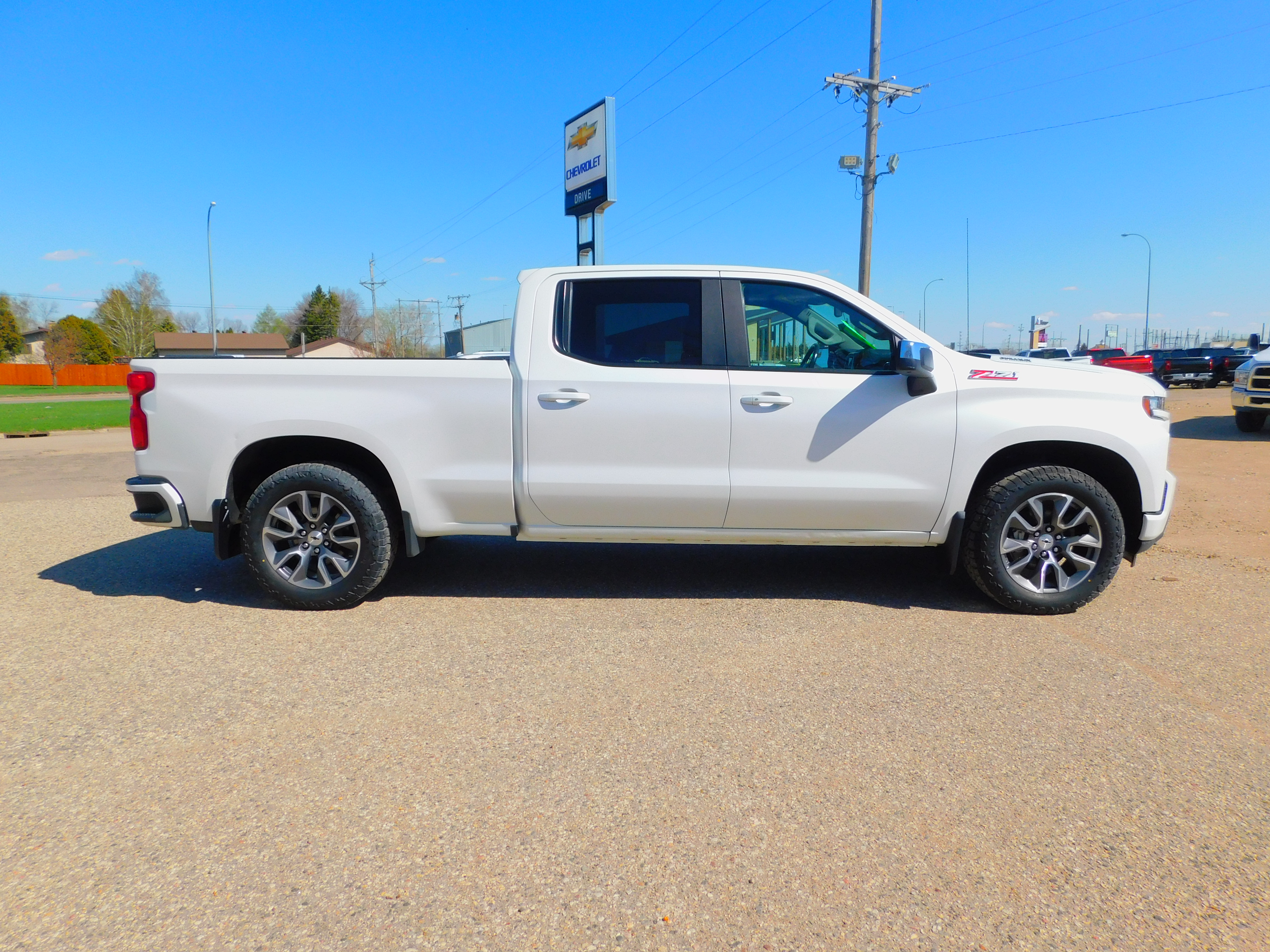 Used 2020 Chevrolet Silverado 1500 RST with VIN 3GCUYEET0LG153875 for sale in Rugby, ND