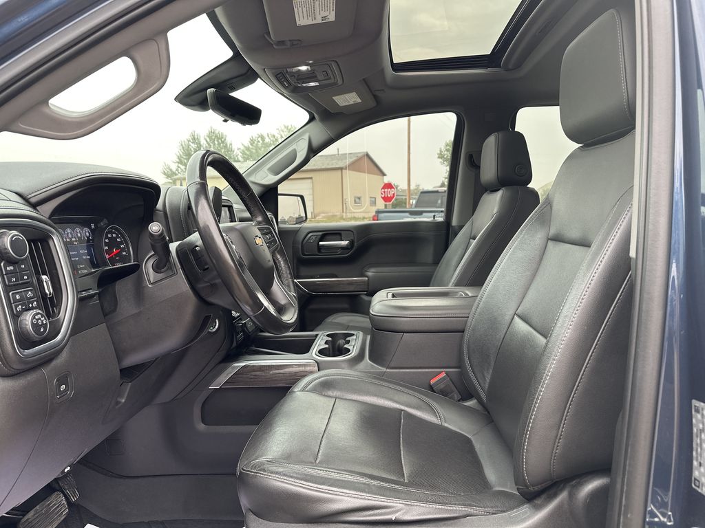 2019 Chevrolet Silverado 1500 LTZ photo 5