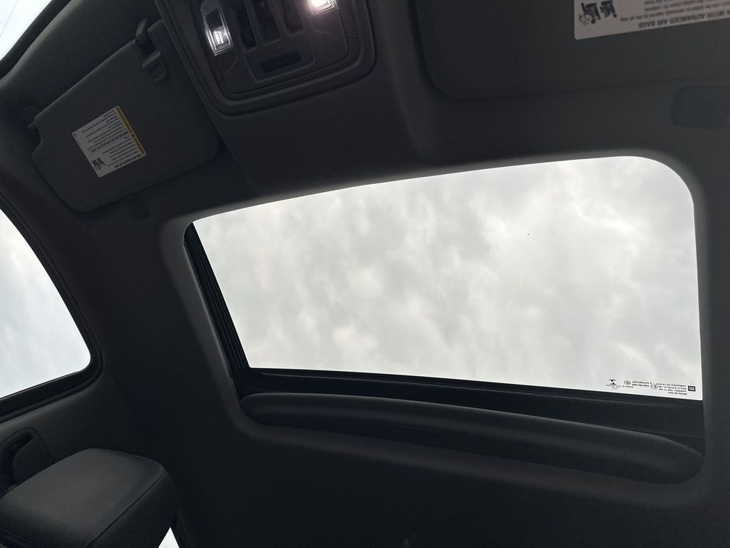 2019 Chevrolet Silverado 1500 LTZ photo 23