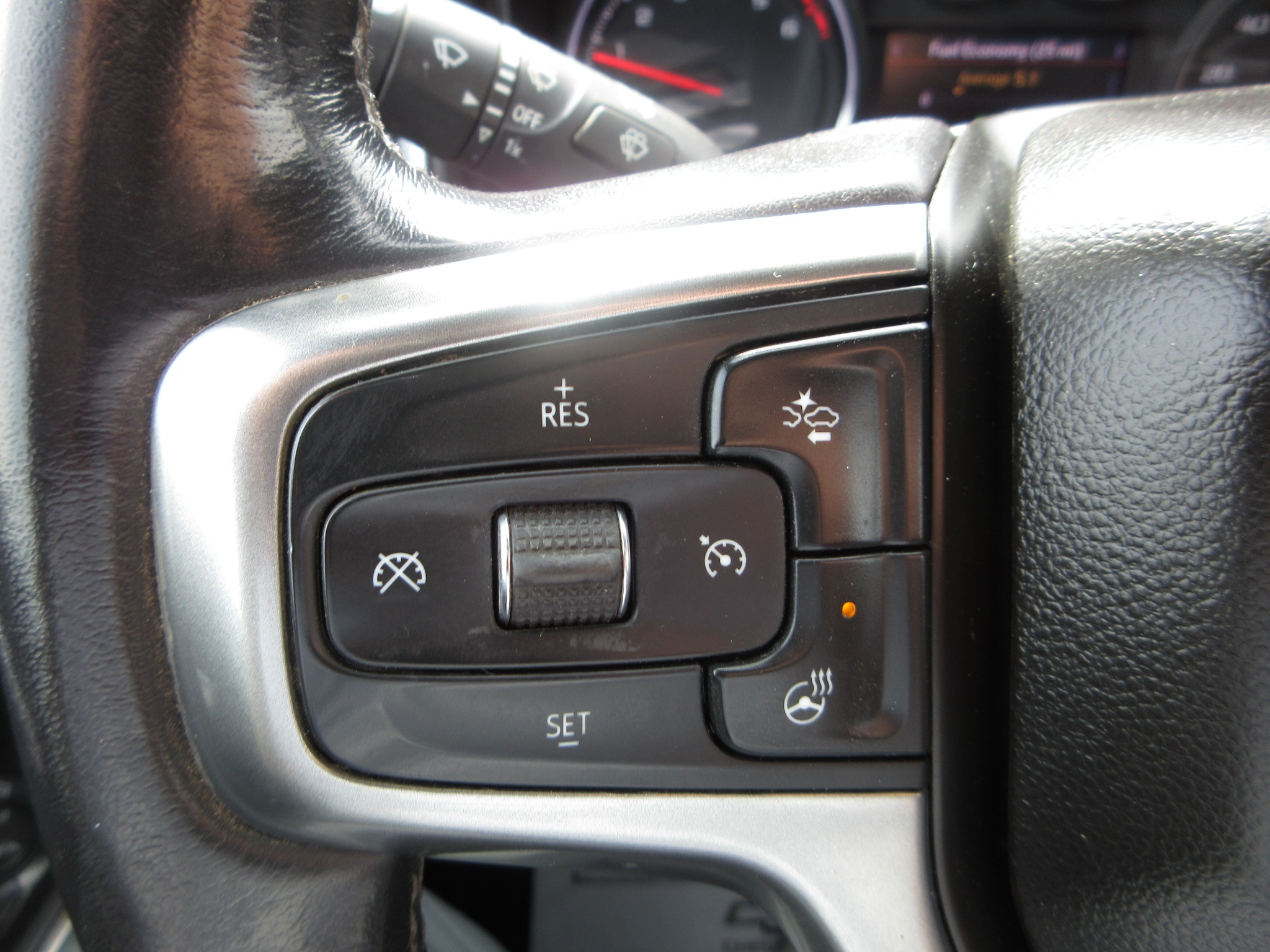2021 Chevrolet Silverado 1500 LTZ - Photo 11