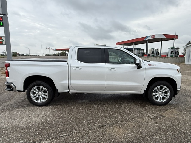 2022 Chevrolet Silverado 1500 LTZ photo 3